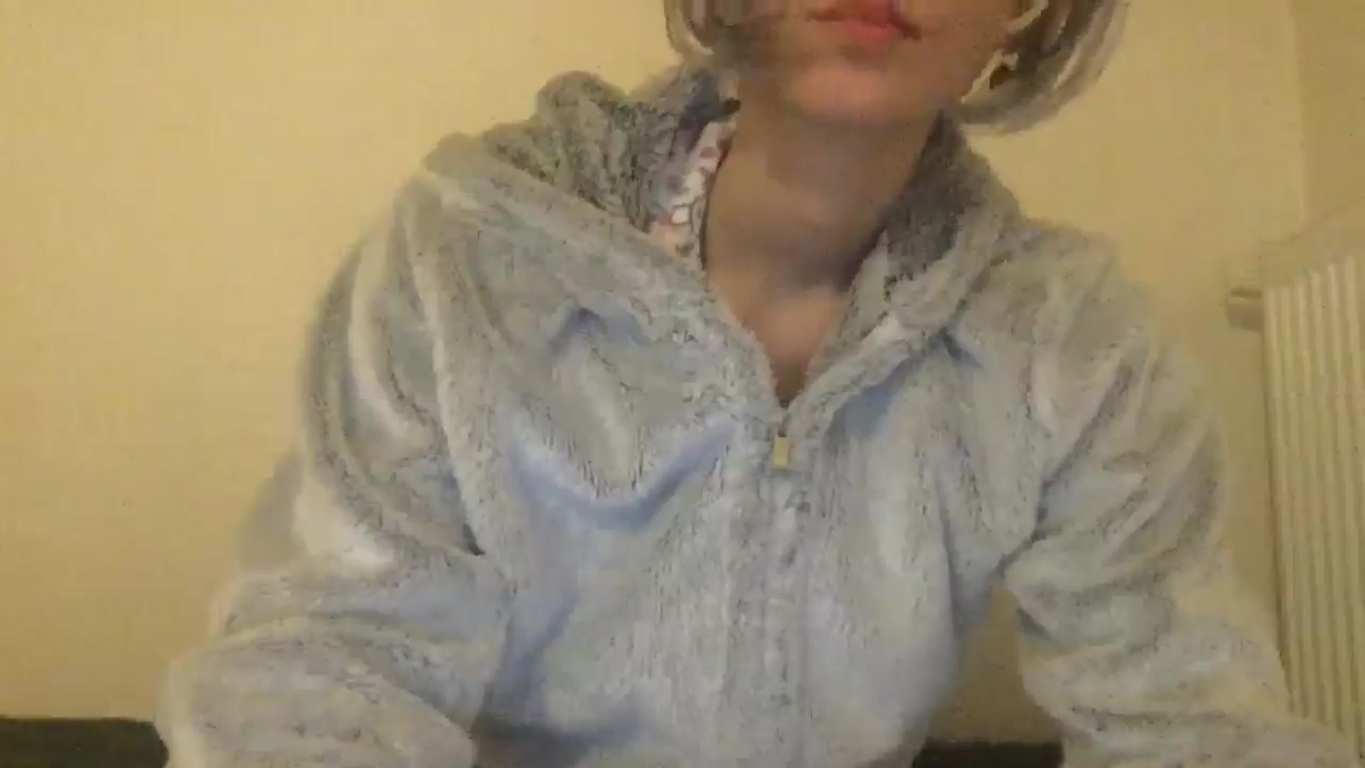 Gallery image thumbnail from LLuckyGirl's myfreecams stream on, 06/04/2024, 01:54 image 2 of 20