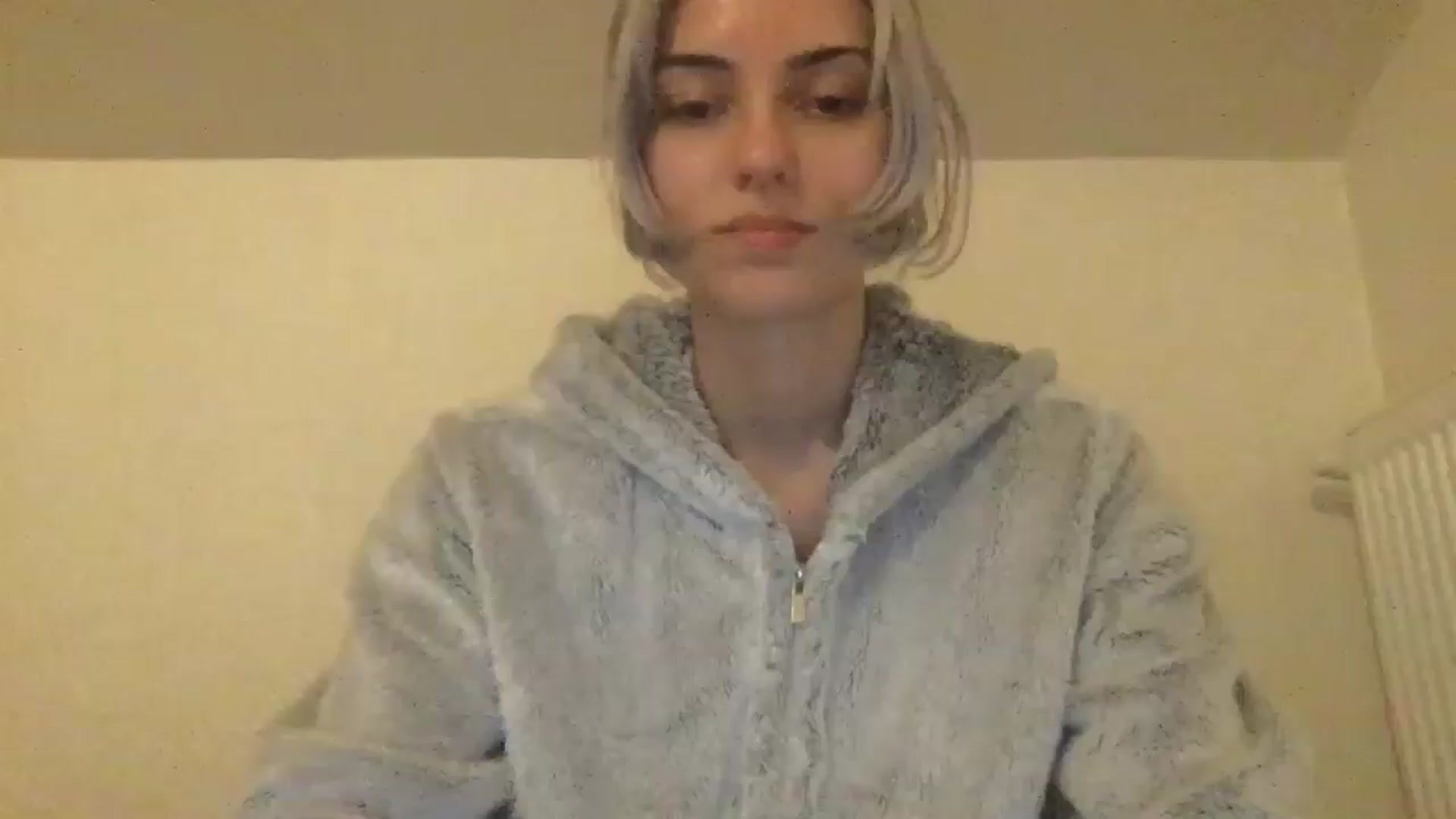 Gallery image thumbnail from LLuckyGirl's myfreecams stream on, 06/05/2024, 24:16 image 4 of 20