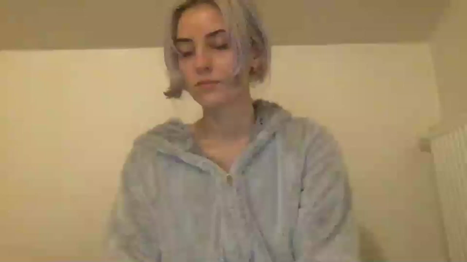 Gallery image thumbnail from LLuckyGirl's myfreecams stream on, 06/08/2024, 24:01 image 14 of 20