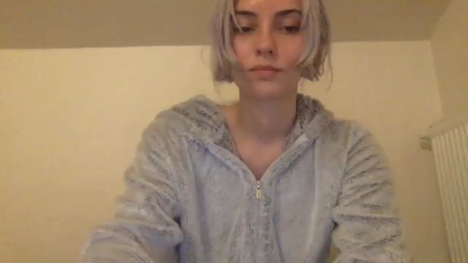 Gallery image thumbnail from LLuckyGirl's myfreecams stream on, 06/08/2024, 24:01 image 15 of 20