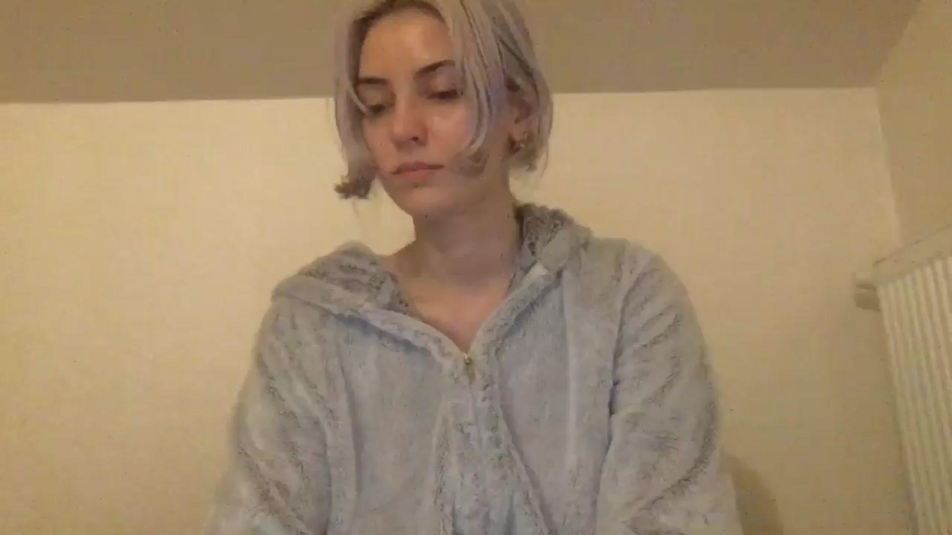 Gallery image thumbnail from LLuckyGirl's myfreecams stream on, 06/08/2024, 24:01 image 16 of 20