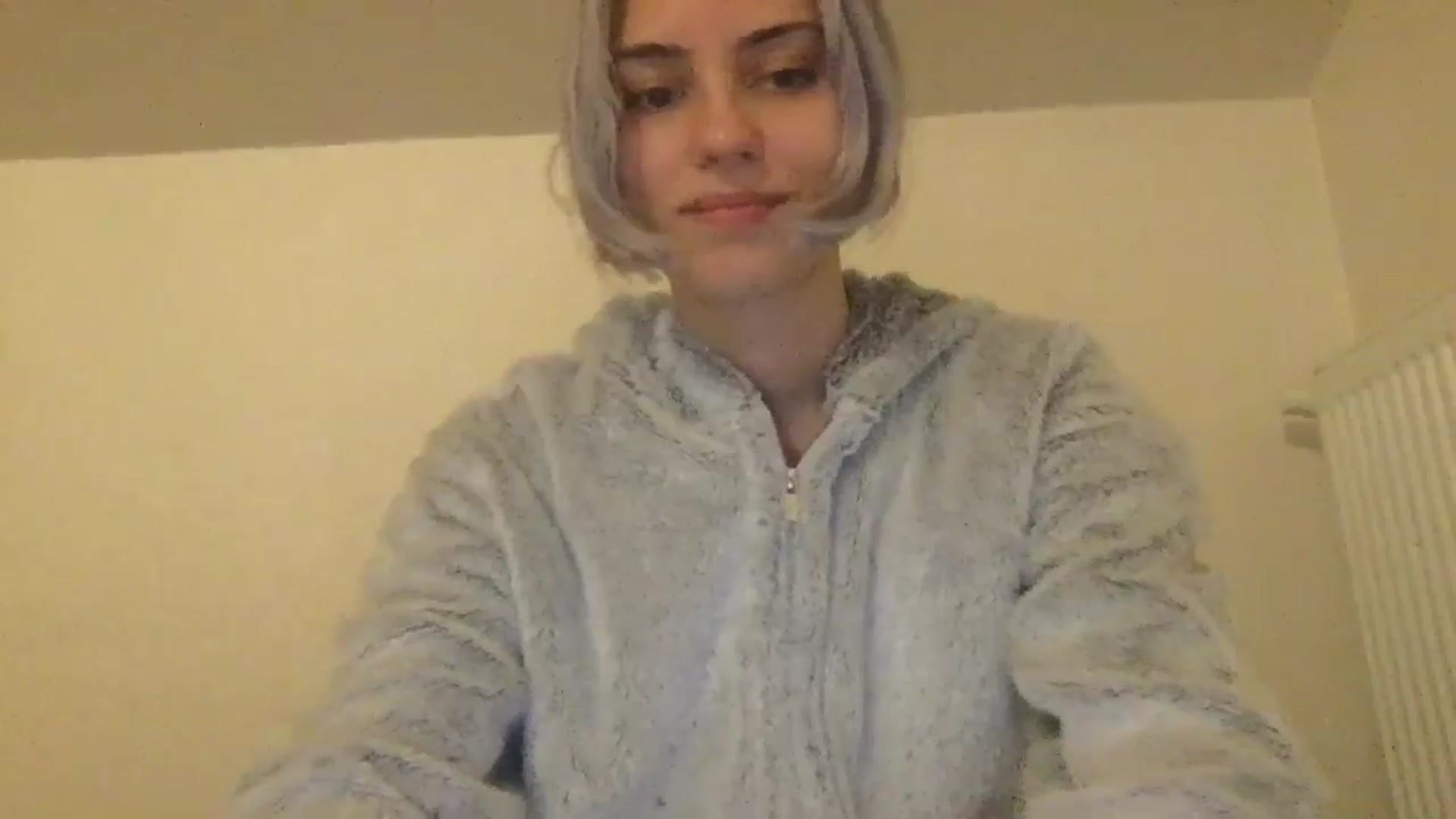 Gallery image thumbnail from LLuckyGirl's myfreecams stream on, 06/15/2024, 23:23 image 8 of 20