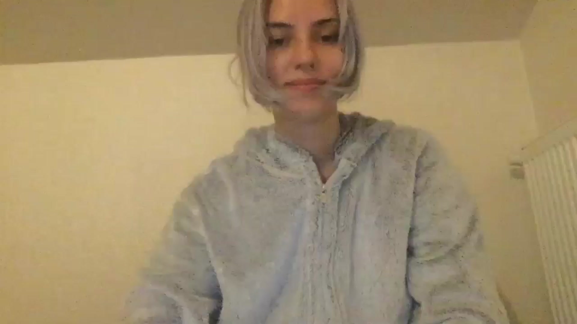 Gallery image thumbnail from LLuckyGirl's myfreecams stream on, 06/15/2024, 23:23 image 6 of 20