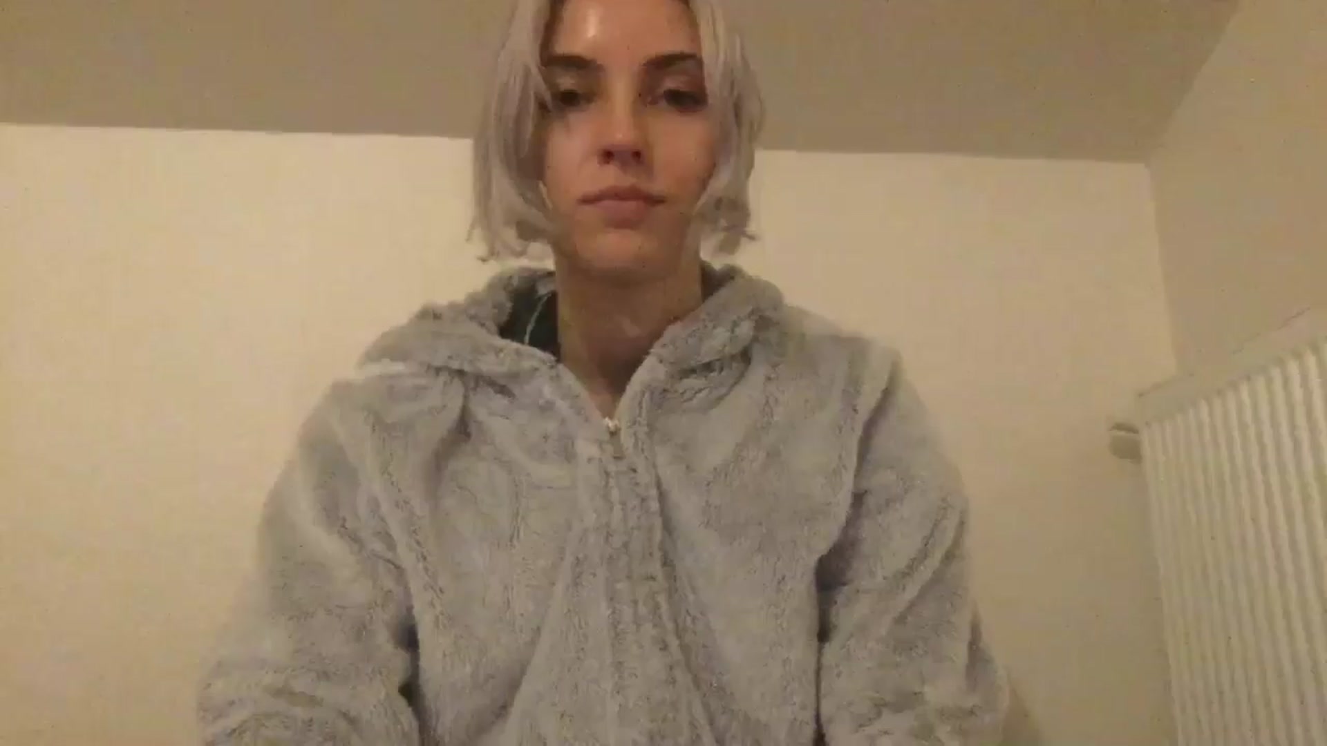 Gallery image thumbnail from LLuckyGirl's myfreecams stream on, 06/24/2024, 23:32 image 10 of 20