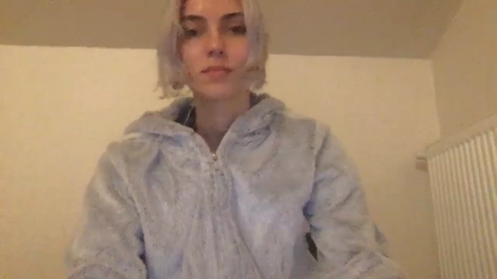 Gallery image thumbnail from LLuckyGirl's myfreecams stream on, 06/24/2024, 23:32 image 11 of 20