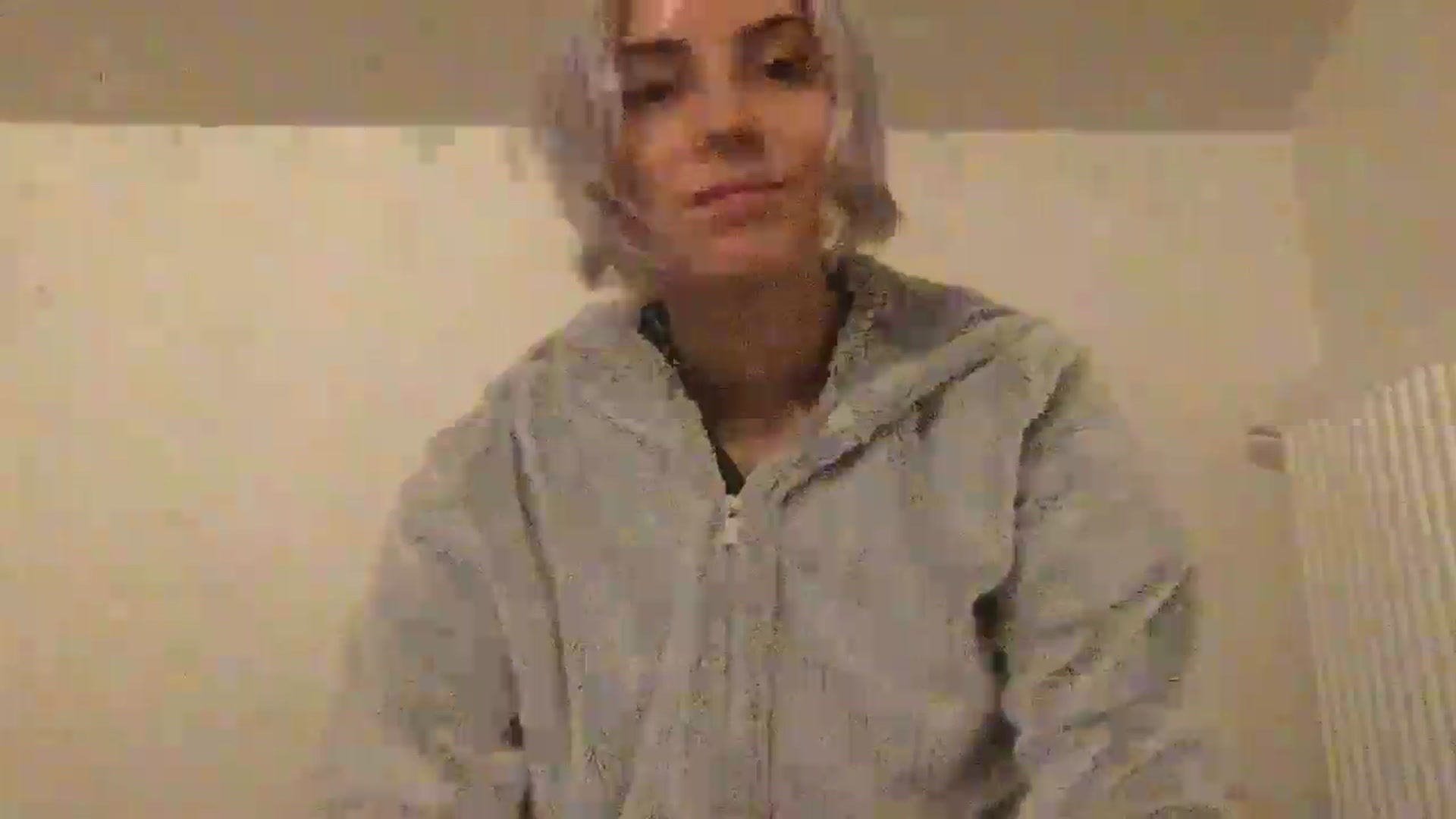 Gallery image thumbnail from LLuckyGirl's myfreecams stream on, 06/25/2024, 02:04 image 11 of 20