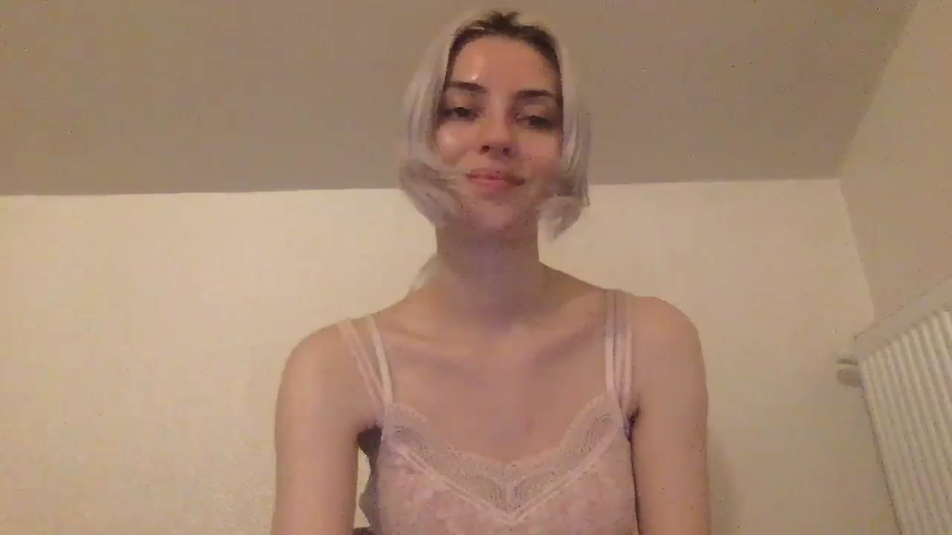 Gallery image thumbnail from LLuckyGirl's myfreecams stream on, 06/27/2024, 23:10 image 18 of 20