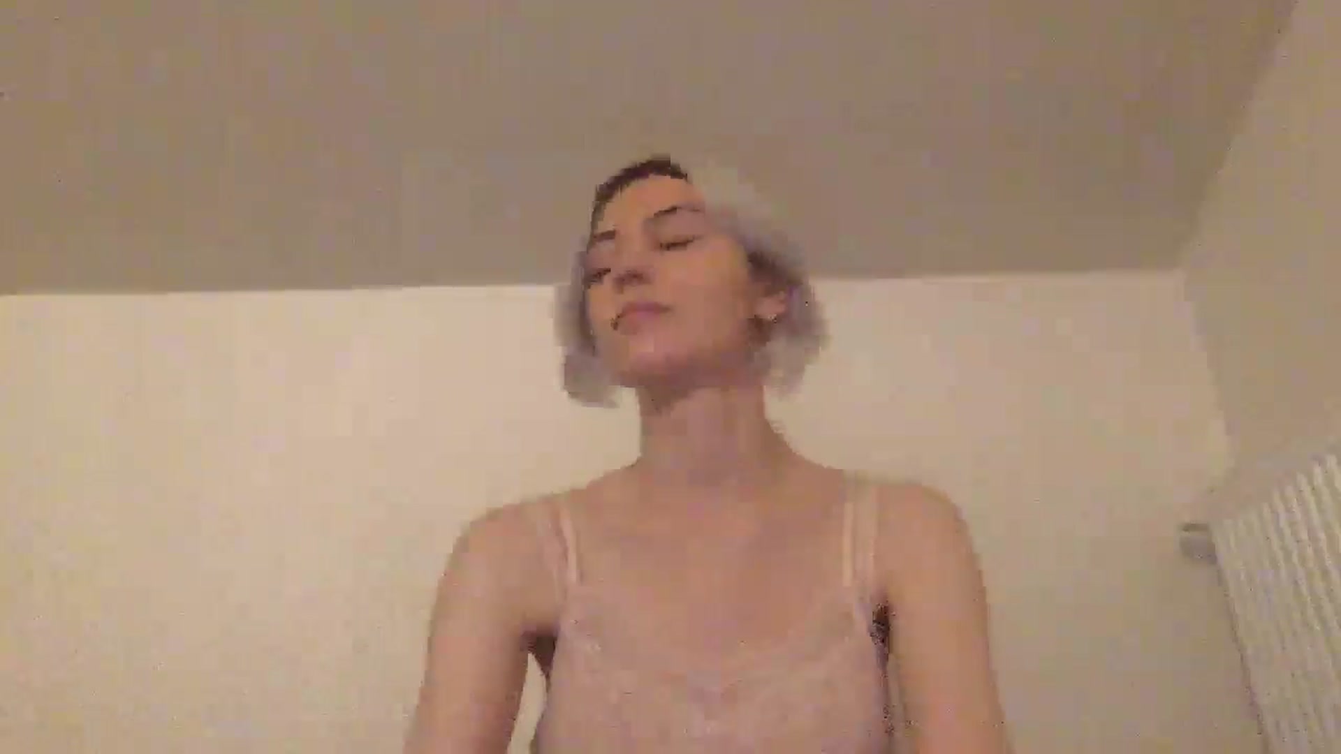 Gallery image thumbnail from LLuckyGirl's myfreecams stream on, 06/27/2024, 23:10 image 20 of 20