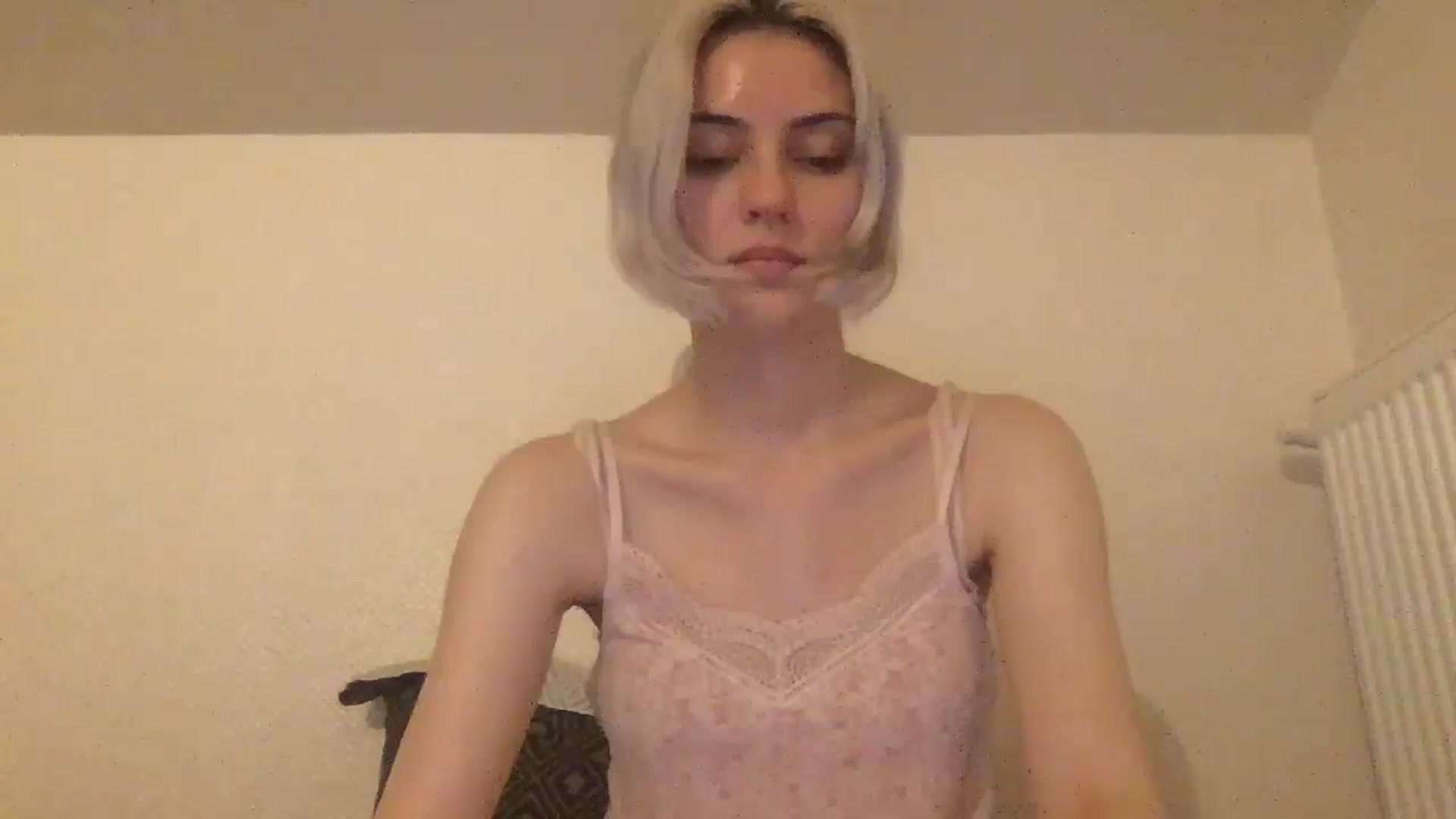 Gallery image thumbnail from LLuckyGirl's myfreecams stream on, 06/28/2024, 01:14 image 13 of 20