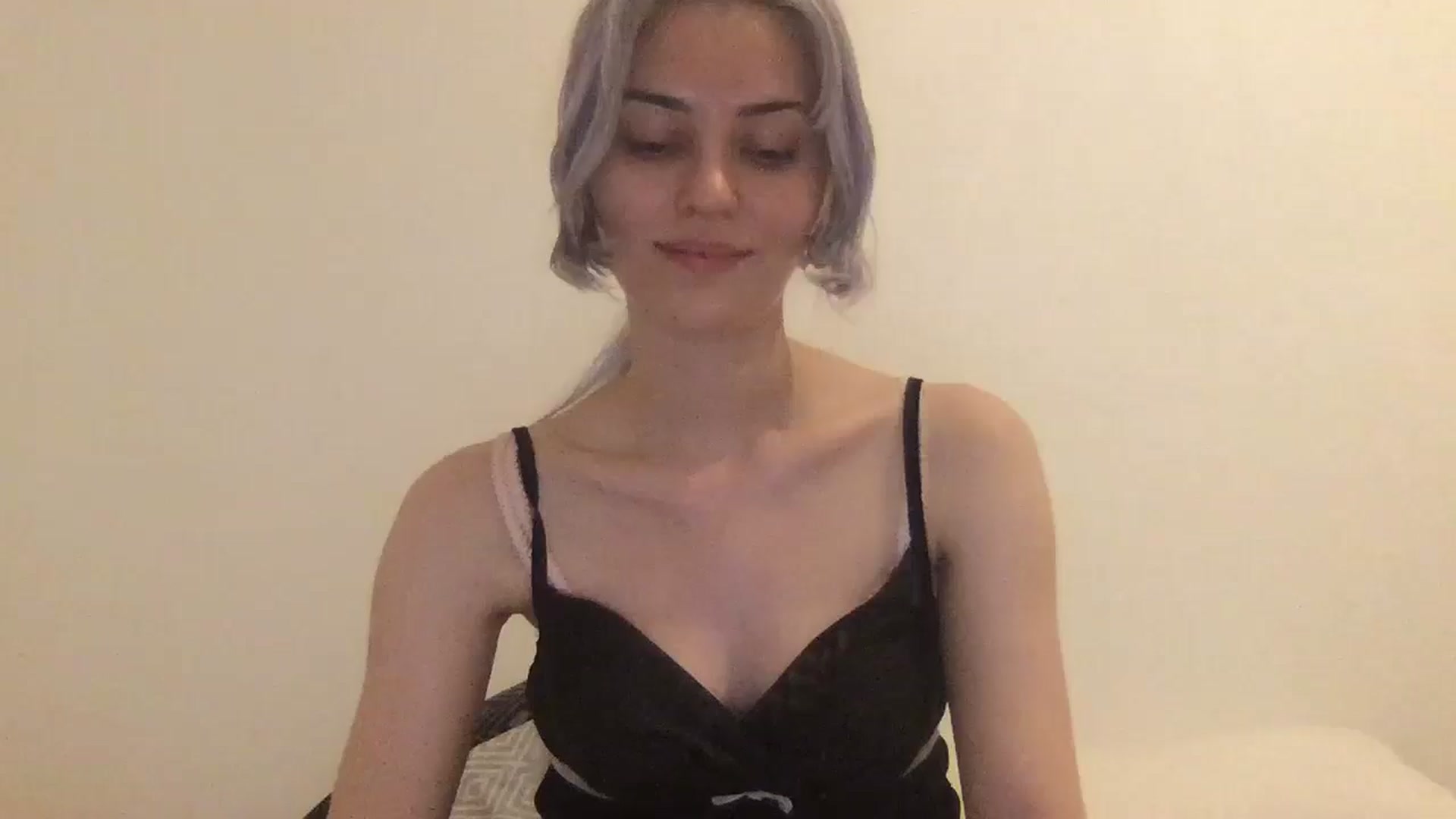 Gallery image thumbnail from LLuckyGirl's myfreecams stream on, 07/13/2024, 01:08 image 6 of 20