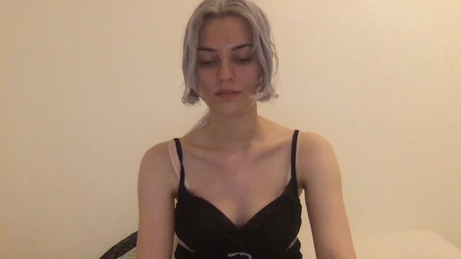 Gallery image thumbnail from LLuckyGirl's myfreecams stream on, 07/13/2024, 01:08 image 18 of 20