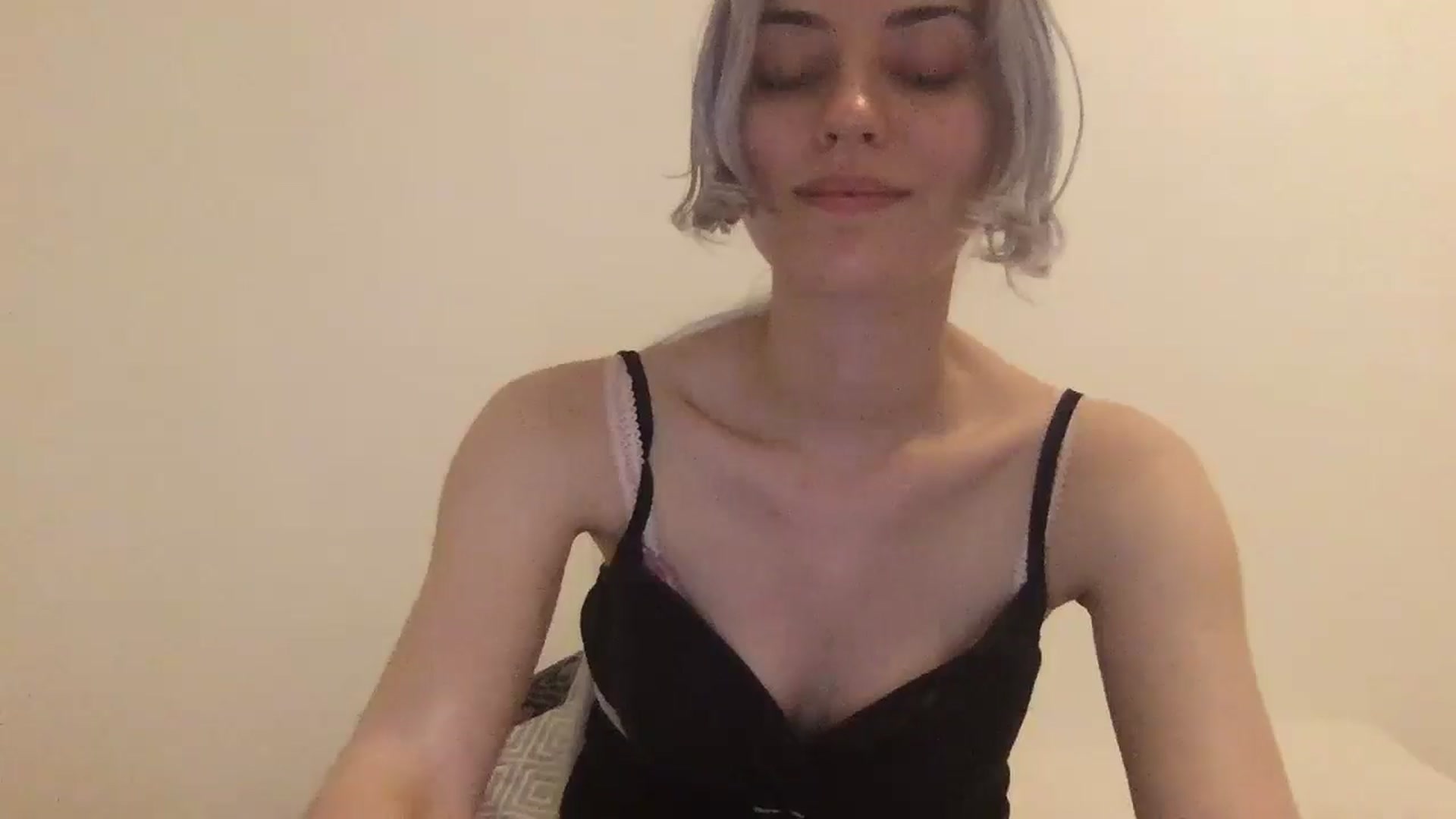 Gallery image thumbnail from LLuckyGirl's myfreecams stream on, 07/13/2024, 01:08 image 19 of 20