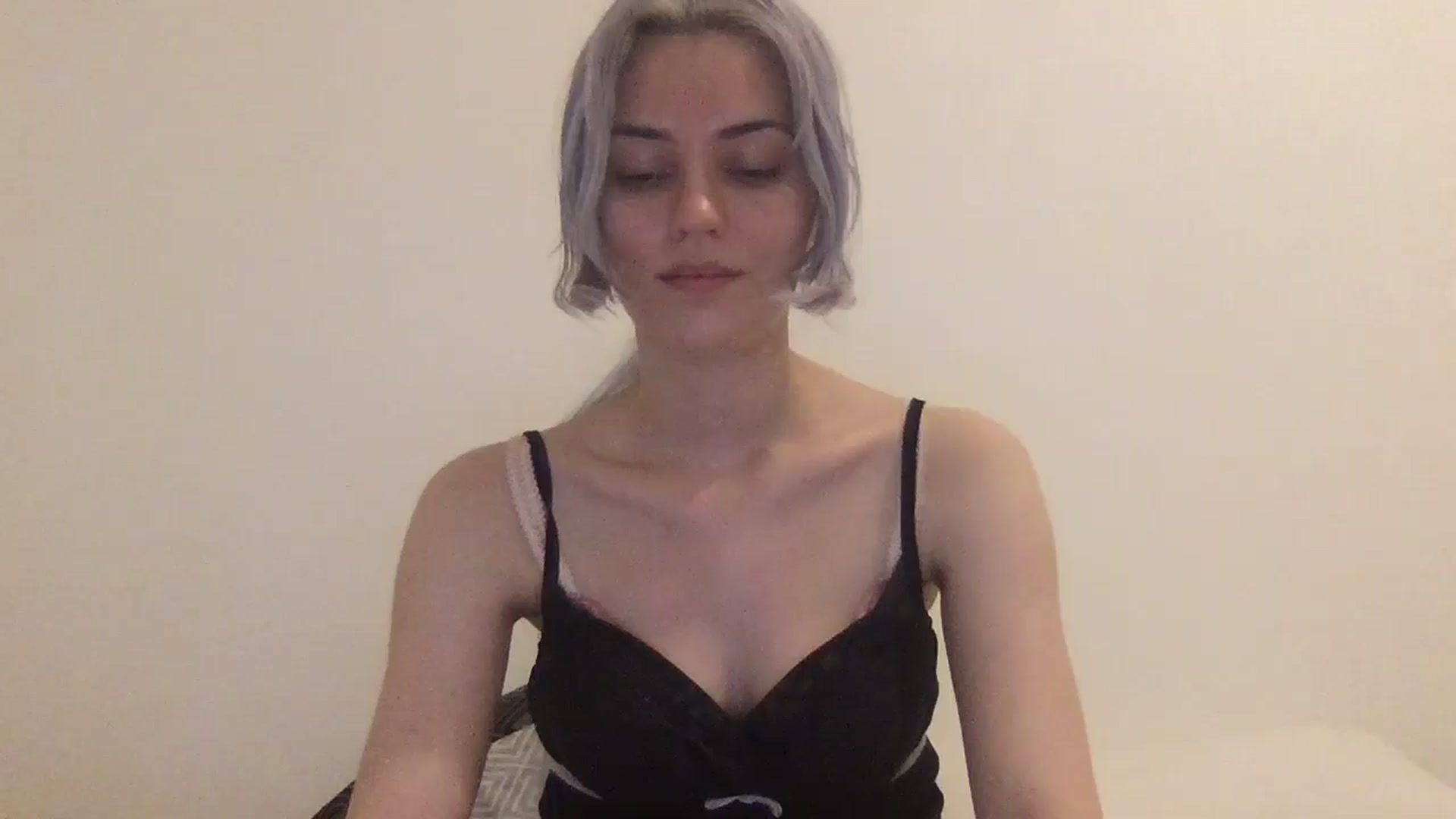 Gallery image thumbnail from LLuckyGirl's myfreecams stream on, 07/13/2024, 01:08 image 17 of 20