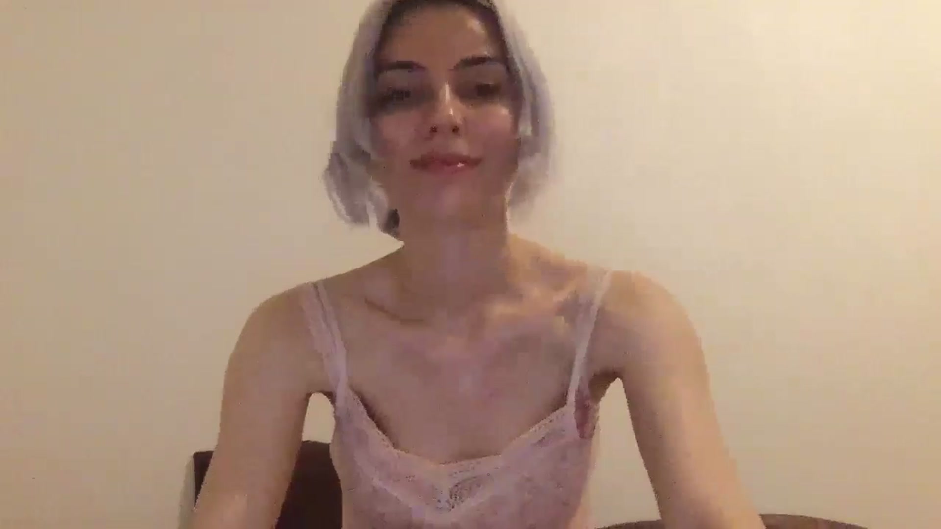 Gallery image thumbnail from LLuckyGirl's myfreecams stream on, 07/30/2024, 01:16 image 10 of 20