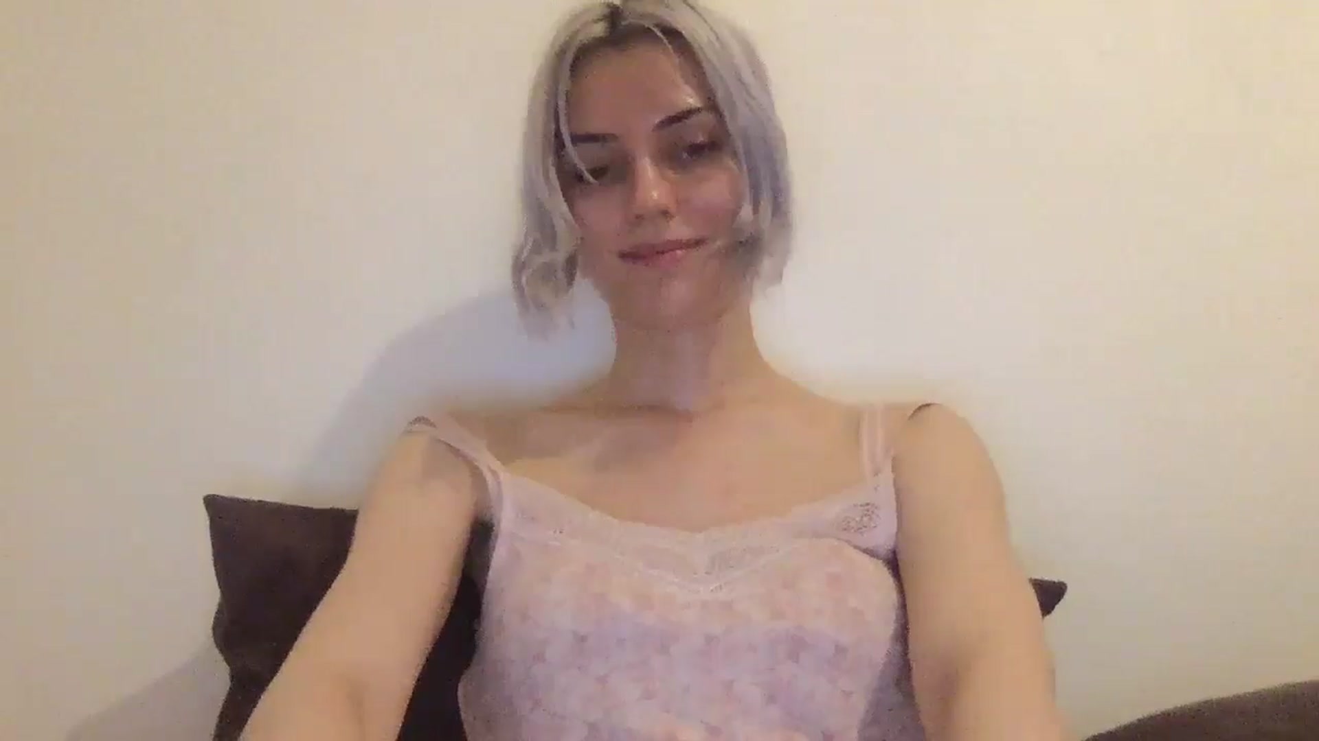 Gallery image thumbnail from LLuckyGirl's myfreecams stream on, 07/31/2024, 24:41 image 14 of 20