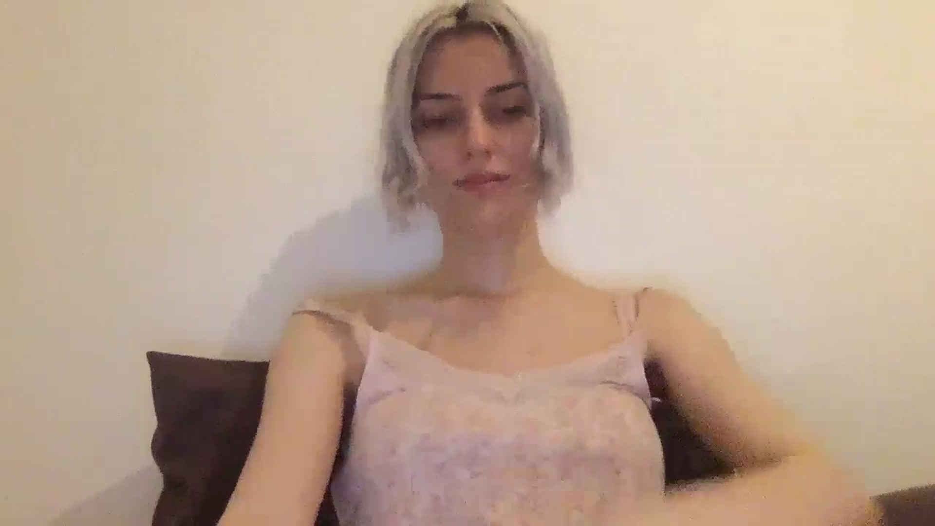 Gallery image thumbnail from LLuckyGirl's myfreecams stream on, 07/31/2024, 24:41 image 13 of 20