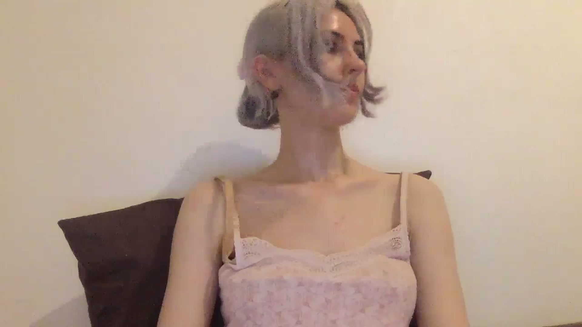 Gallery image thumbnail from LLuckyGirl's myfreecams stream on, 08/01/2024, 24:32 image 8 of 20