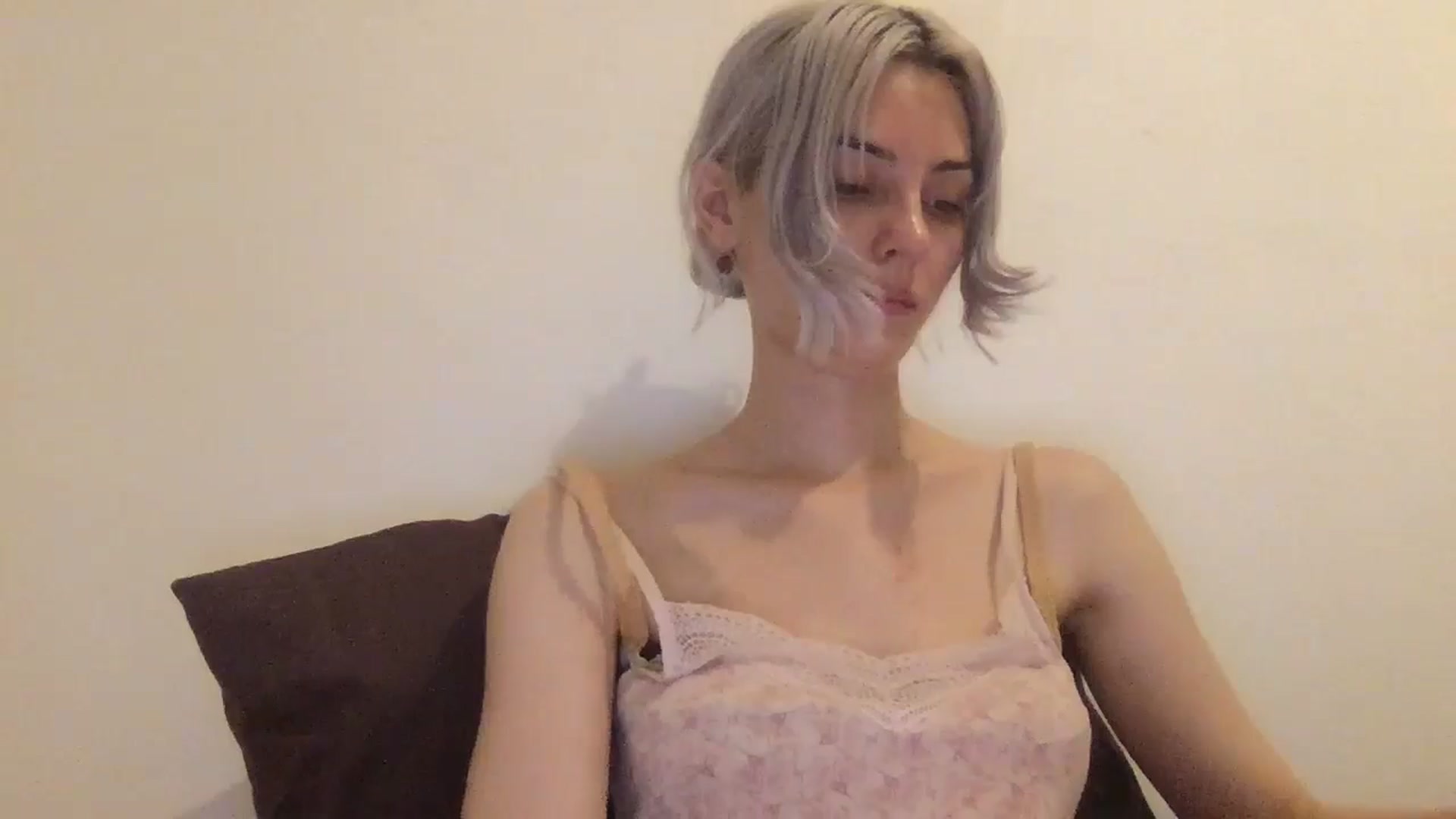 Gallery image thumbnail from LLuckyGirl's myfreecams stream on, 08/01/2024, 24:32 image 19 of 20