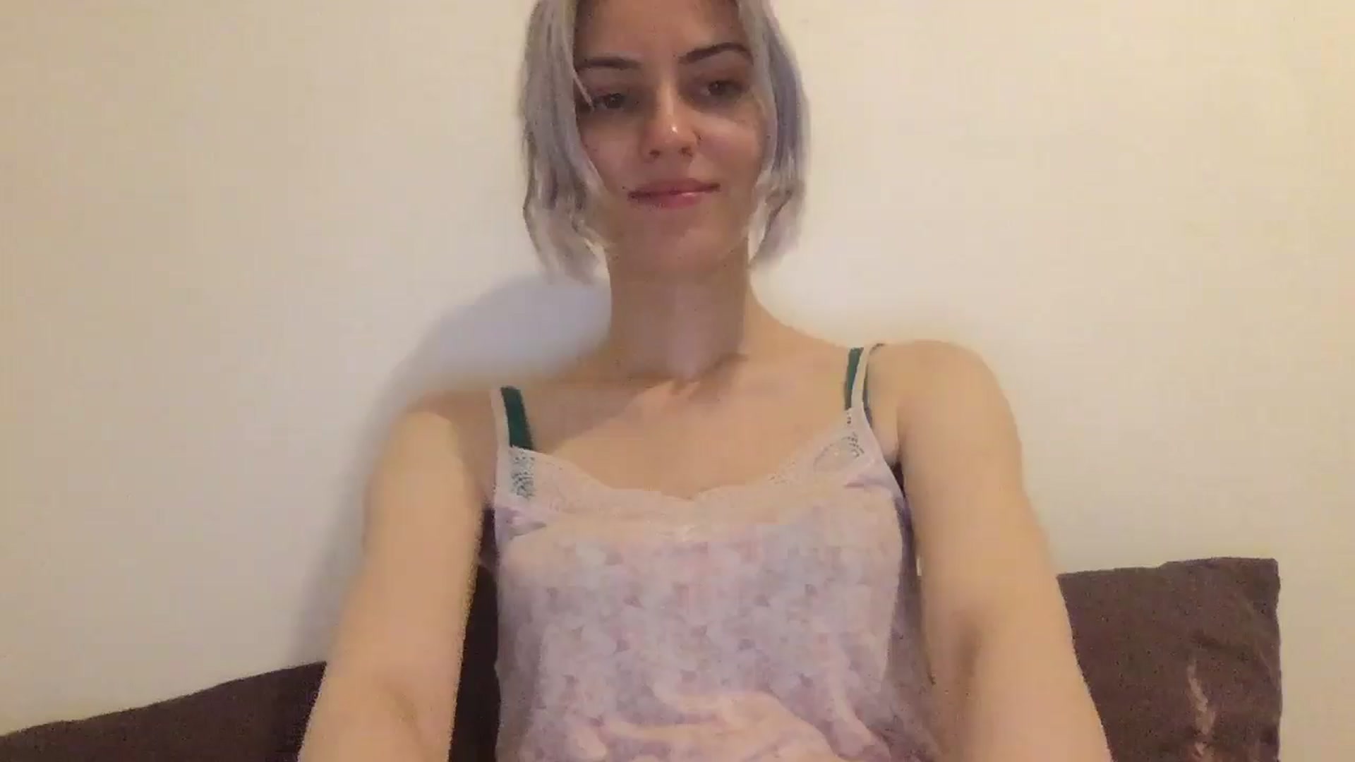 Gallery image thumbnail from LLuckyGirl's myfreecams stream on, 08/04/2024, 22:57 image 1 of 20