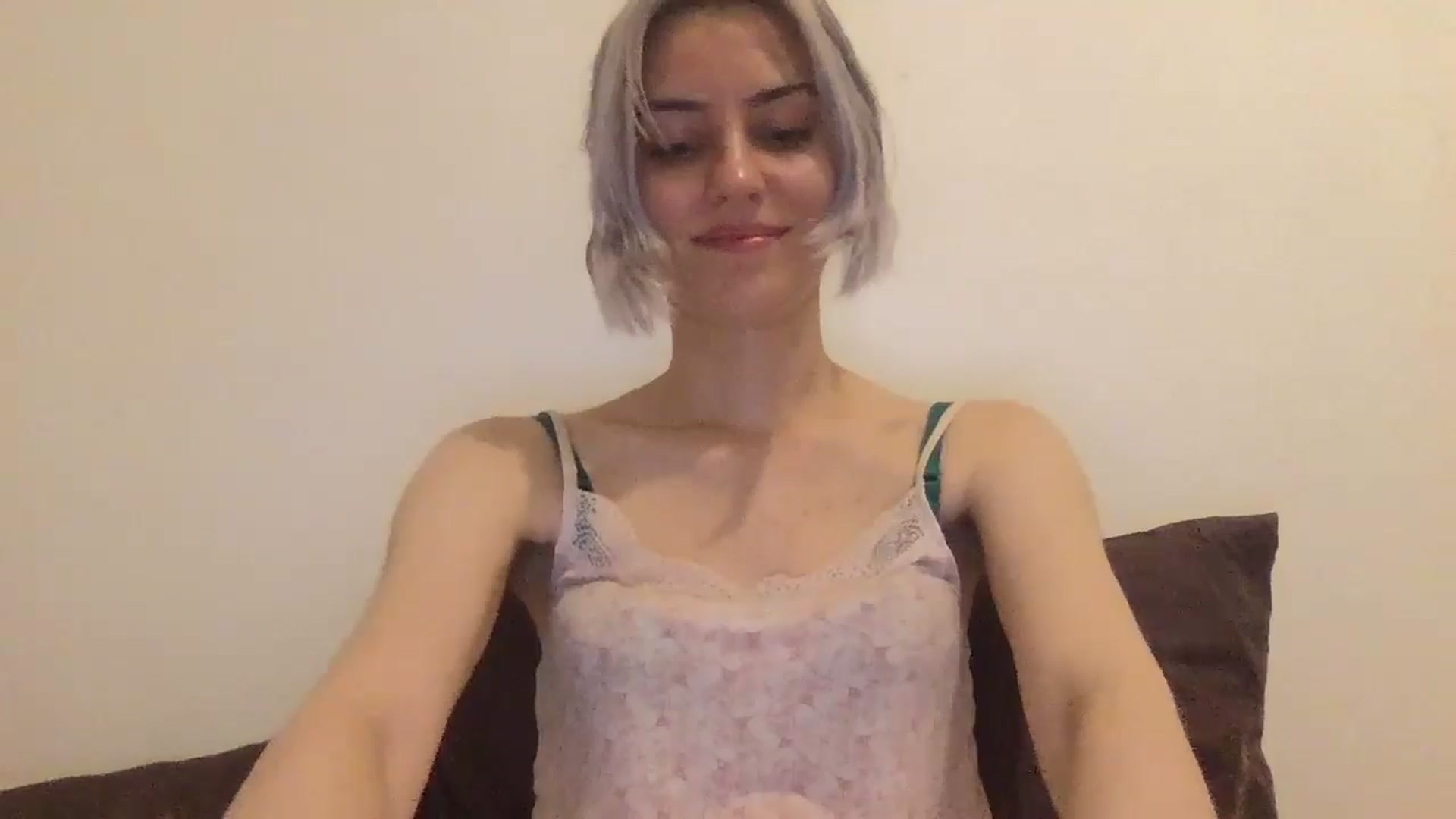 Gallery image thumbnail from LLuckyGirl's myfreecams stream on, 08/04/2024, 22:57 image 15 of 20