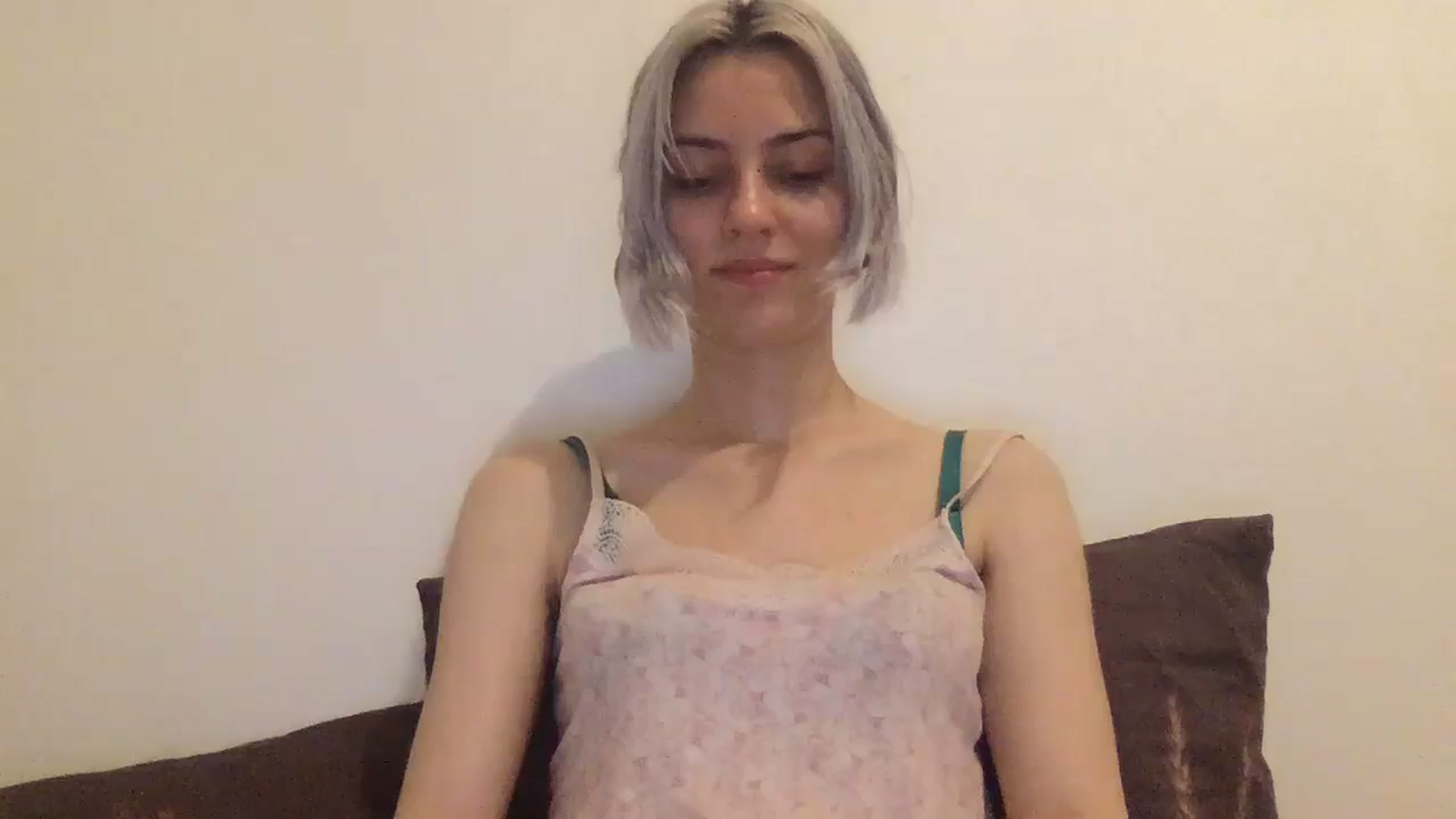 Gallery image thumbnail from LLuckyGirl's myfreecams stream on, 08/04/2024, 22:57 image 17 of 20