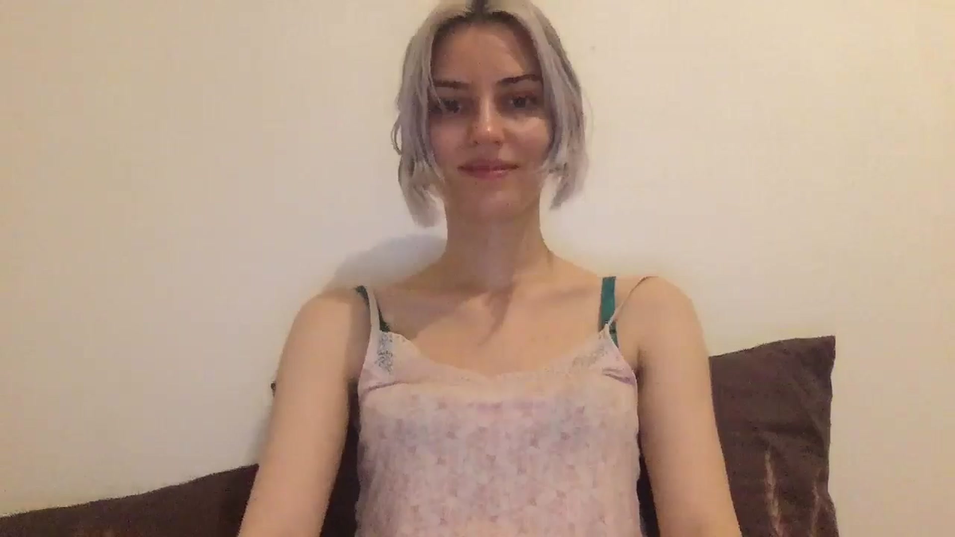 Gallery image thumbnail from LLuckyGirl's myfreecams stream on, 08/04/2024, 22:57 image 18 of 20