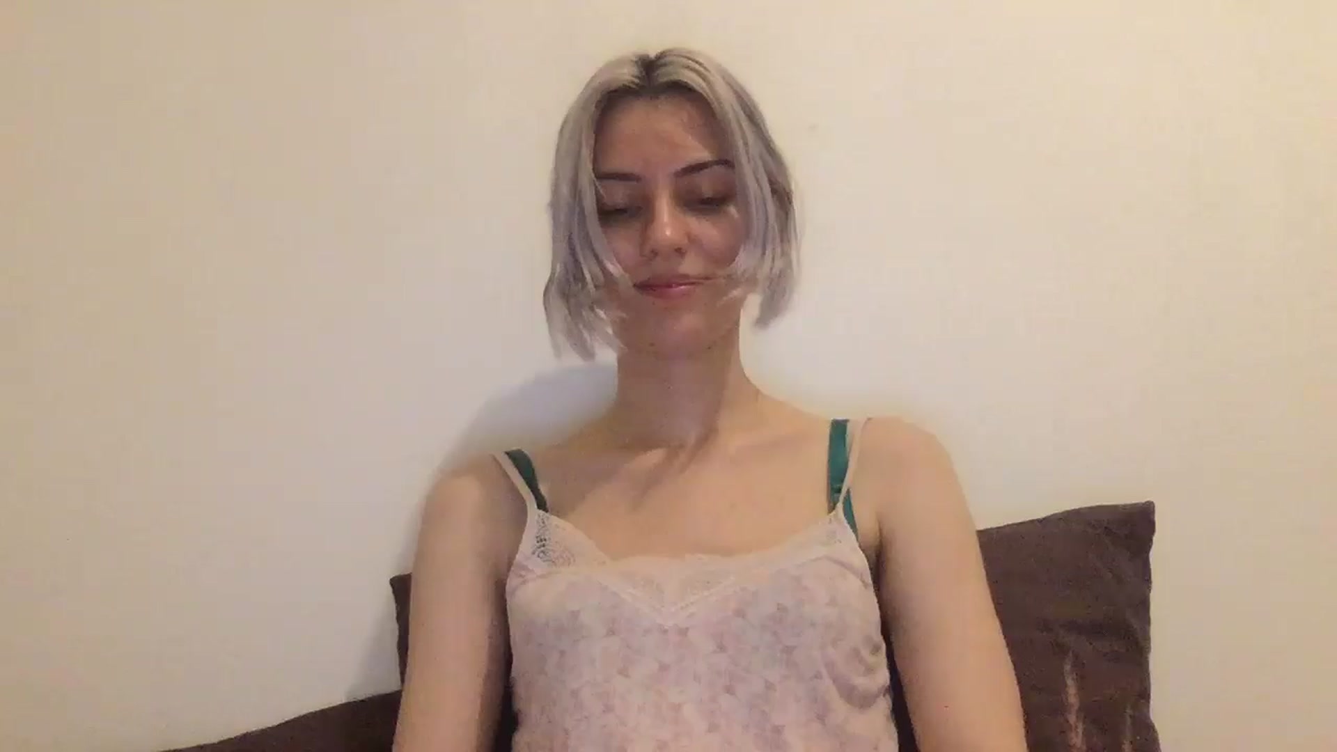 Gallery image thumbnail from LLuckyGirl's myfreecams stream on, 08/04/2024, 22:57 image 8 of 20