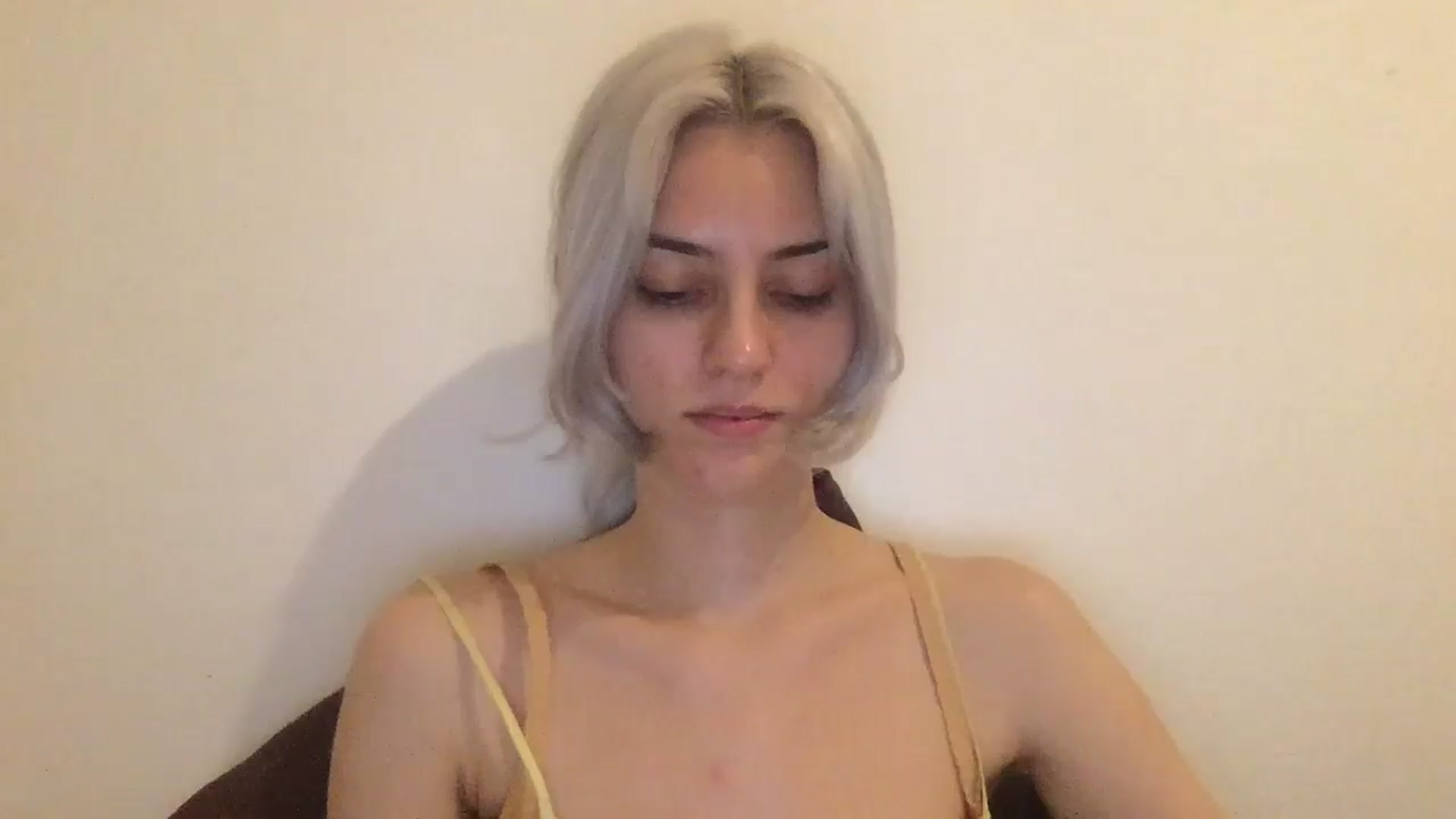 Gallery image thumbnail from LLuckyGirl's myfreecams stream on, 08/20/2024, 23:20 image 7 of 20