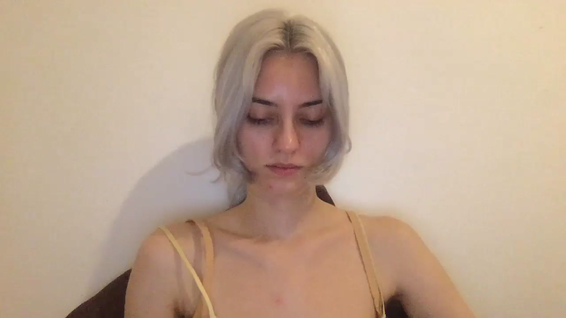 Gallery image thumbnail from LLuckyGirl's myfreecams stream on, 08/20/2024, 23:20 image 8 of 20