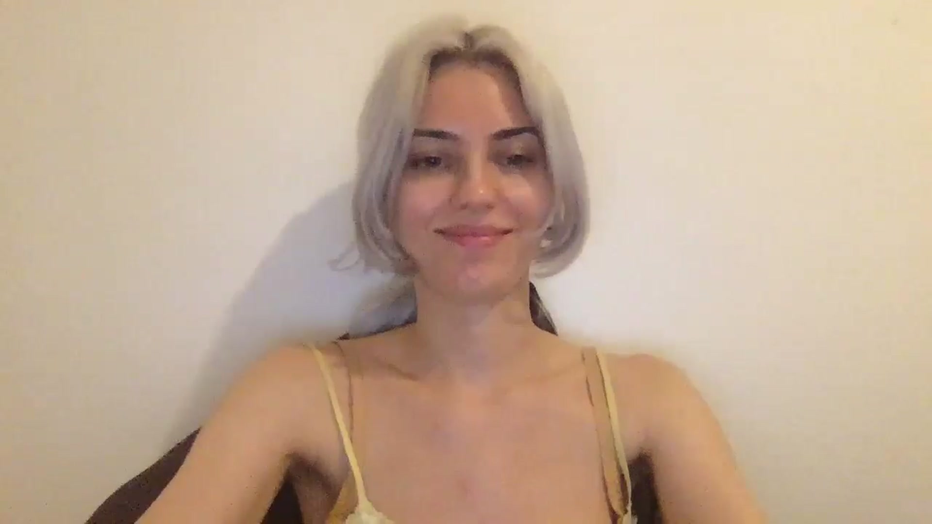 Gallery image thumbnail from LLuckyGirl's myfreecams stream on, 08/21/2024, 24:00 image 12 of 20