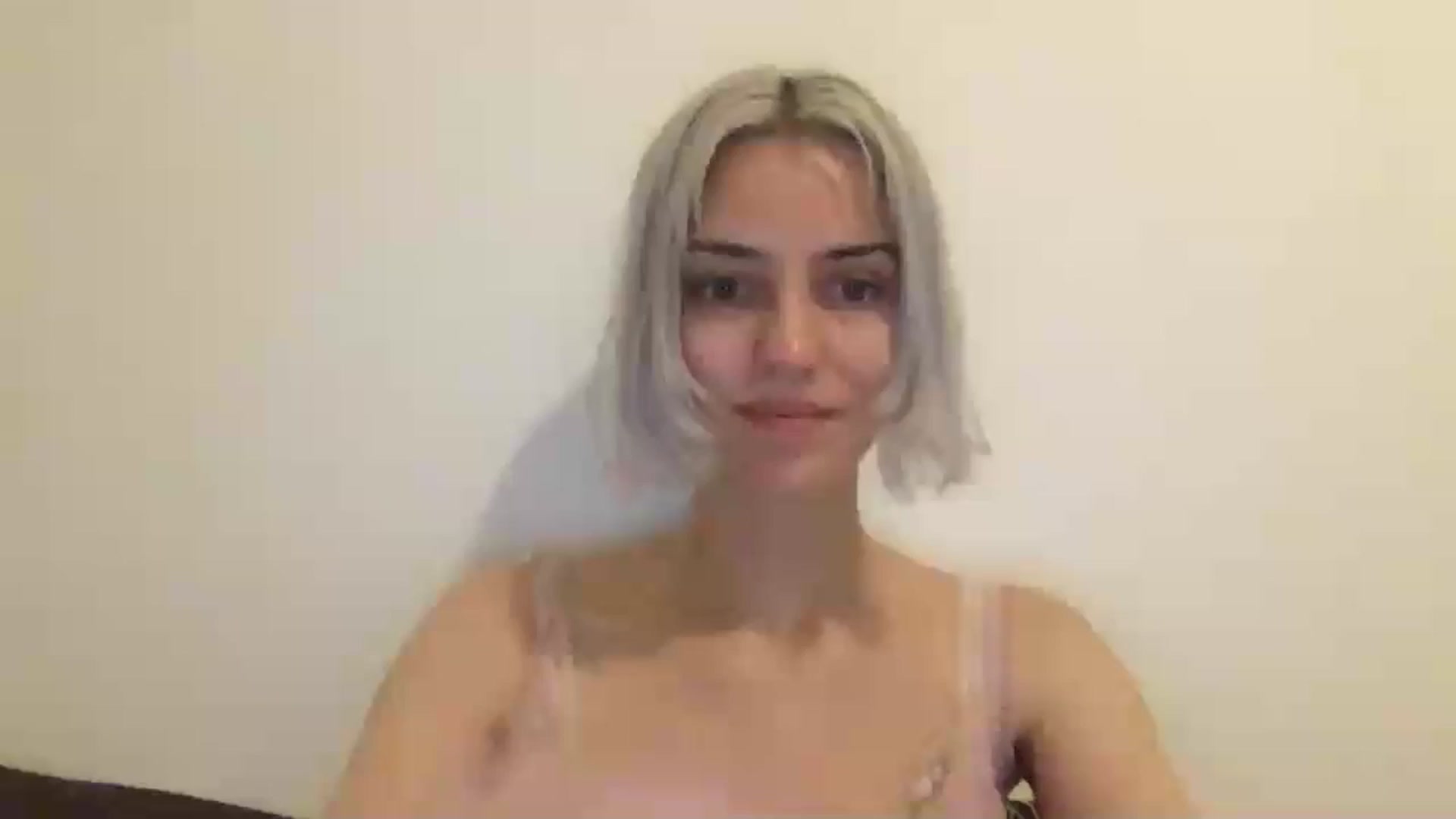 Gallery image thumbnail from LLuckyGirl's myfreecams stream on, 08/24/2024, 23:39 image 18 of 20