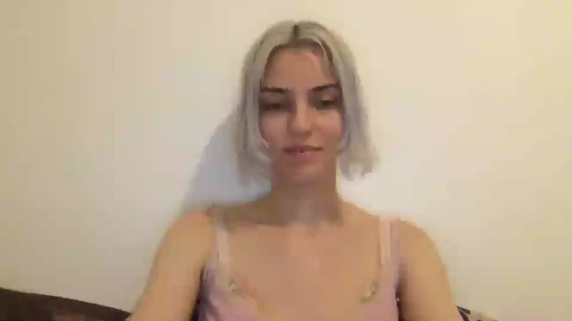 Gallery image thumbnail from LLuckyGirl's myfreecams stream on, 08/24/2024, 23:56 image 9 of 20