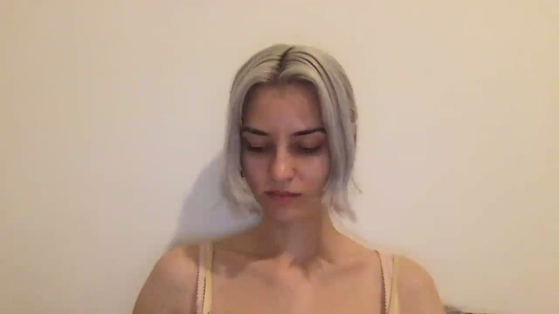 Gallery image thumbnail from LLuckyGirl's myfreecams stream on, 08/25/2024, 23:12 image 16 of 20