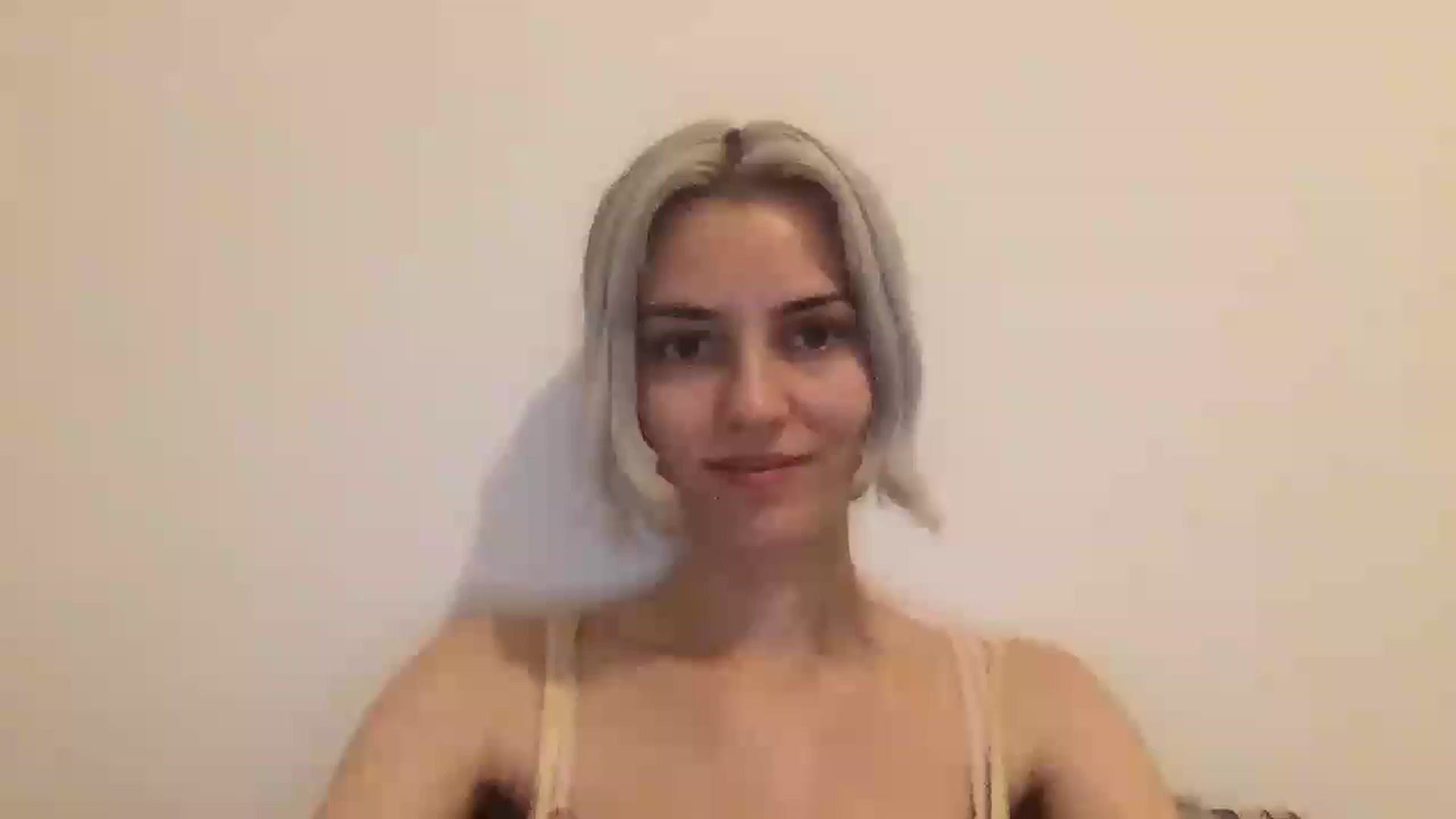 Gallery image thumbnail from LLuckyGirl's myfreecams stream on, 08/25/2024, 23:12 image 2 of 20