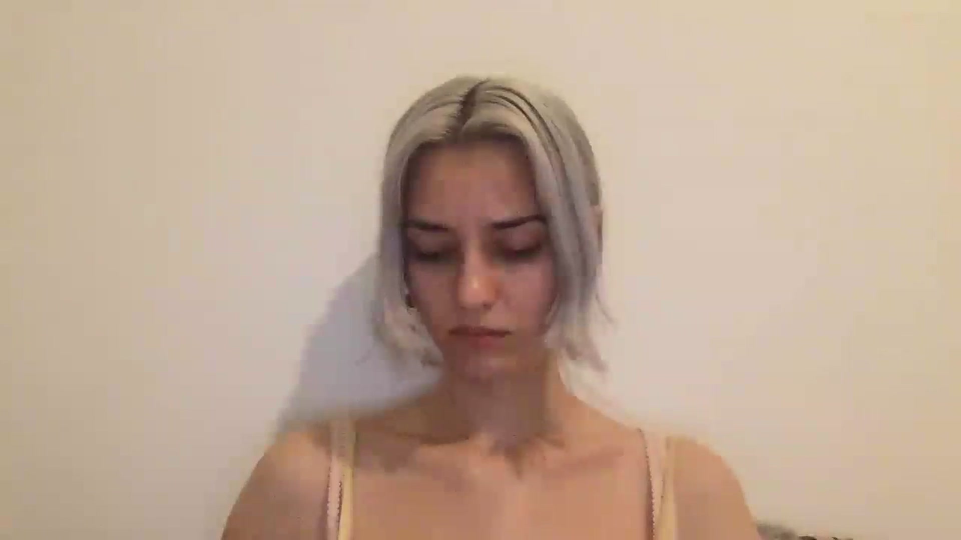 Gallery image thumbnail from LLuckyGirl's myfreecams stream on, 08/25/2024, 23:12 image 19 of 20