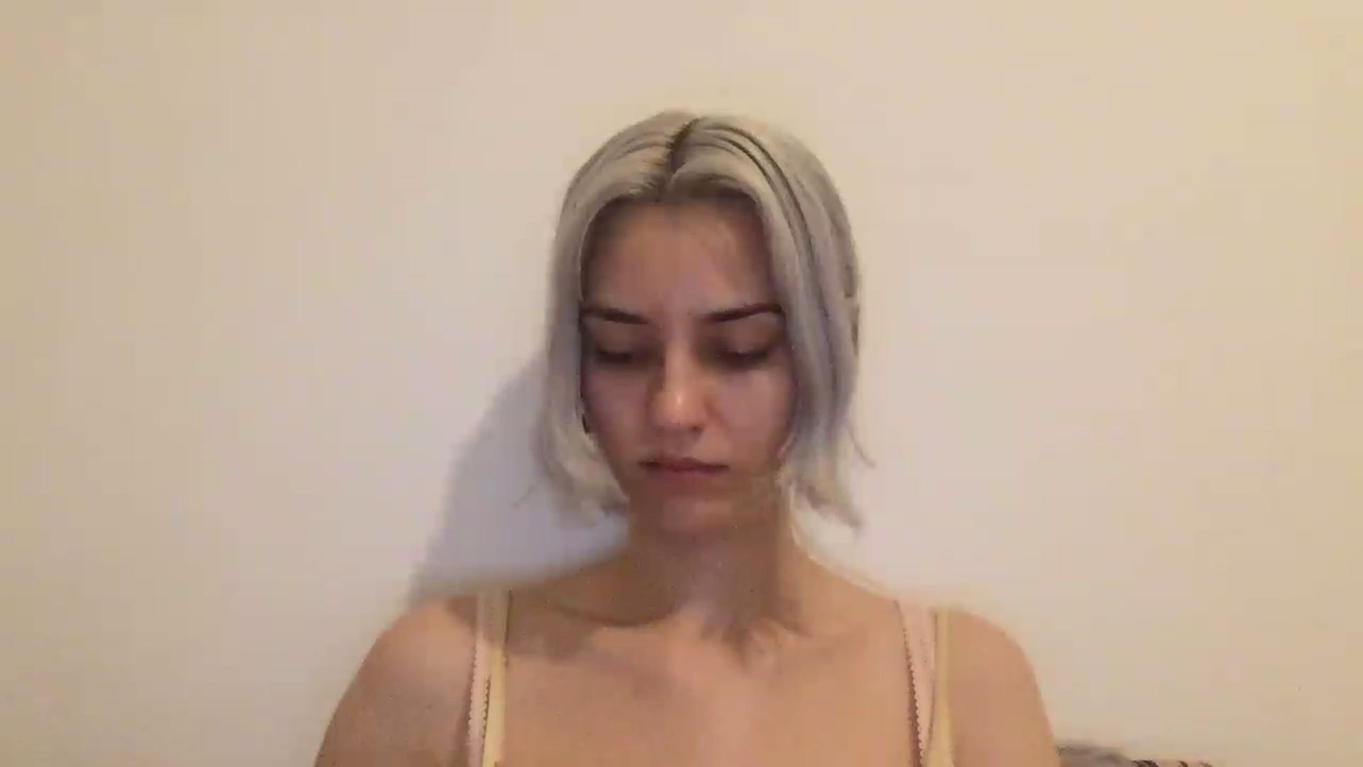 Gallery image thumbnail from LLuckyGirl's myfreecams stream on, 08/25/2024, 23:12 image 12 of 20