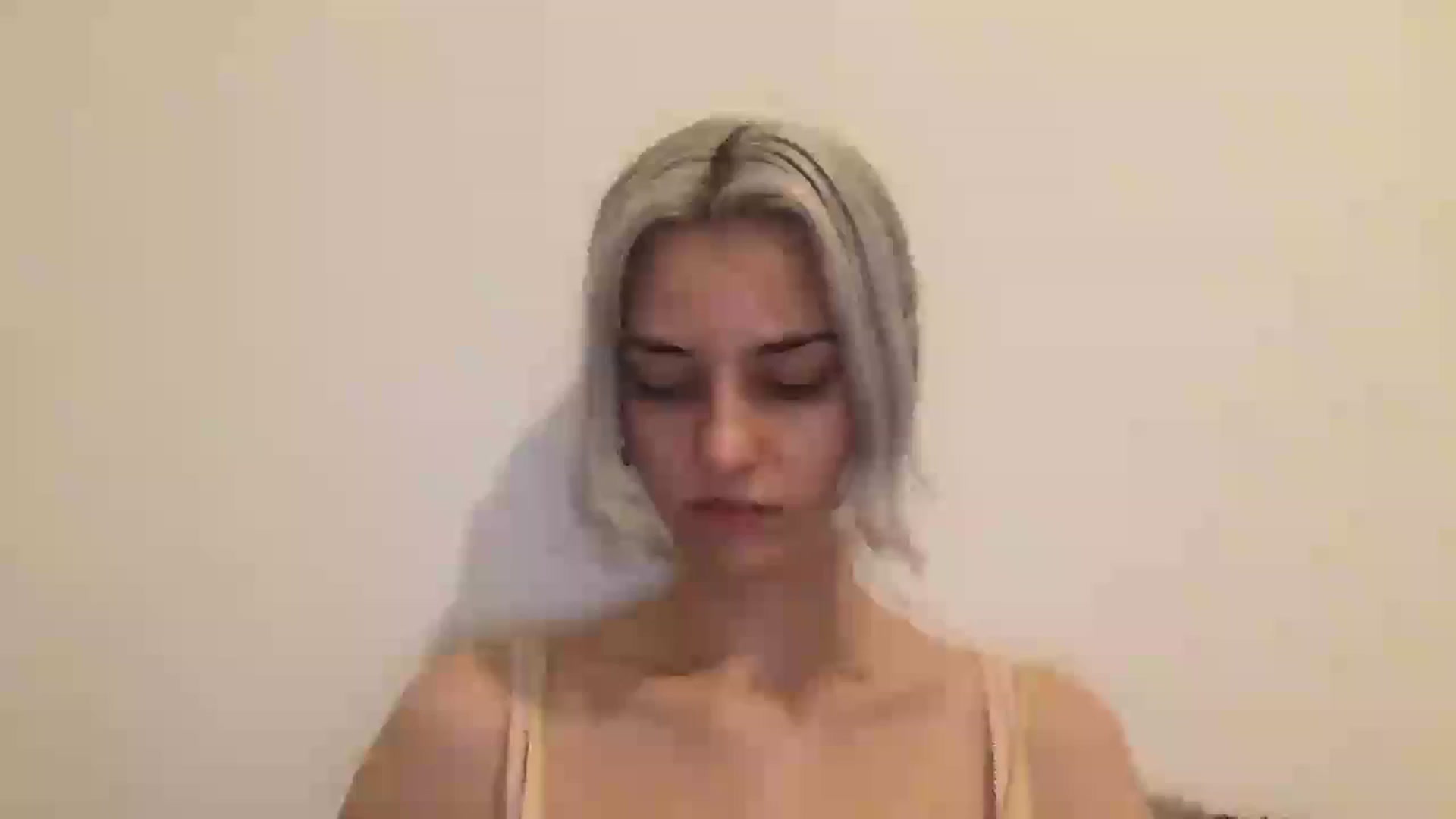 Gallery image thumbnail from LLuckyGirl's myfreecams stream on, 08/25/2024, 23:12 image 17 of 20