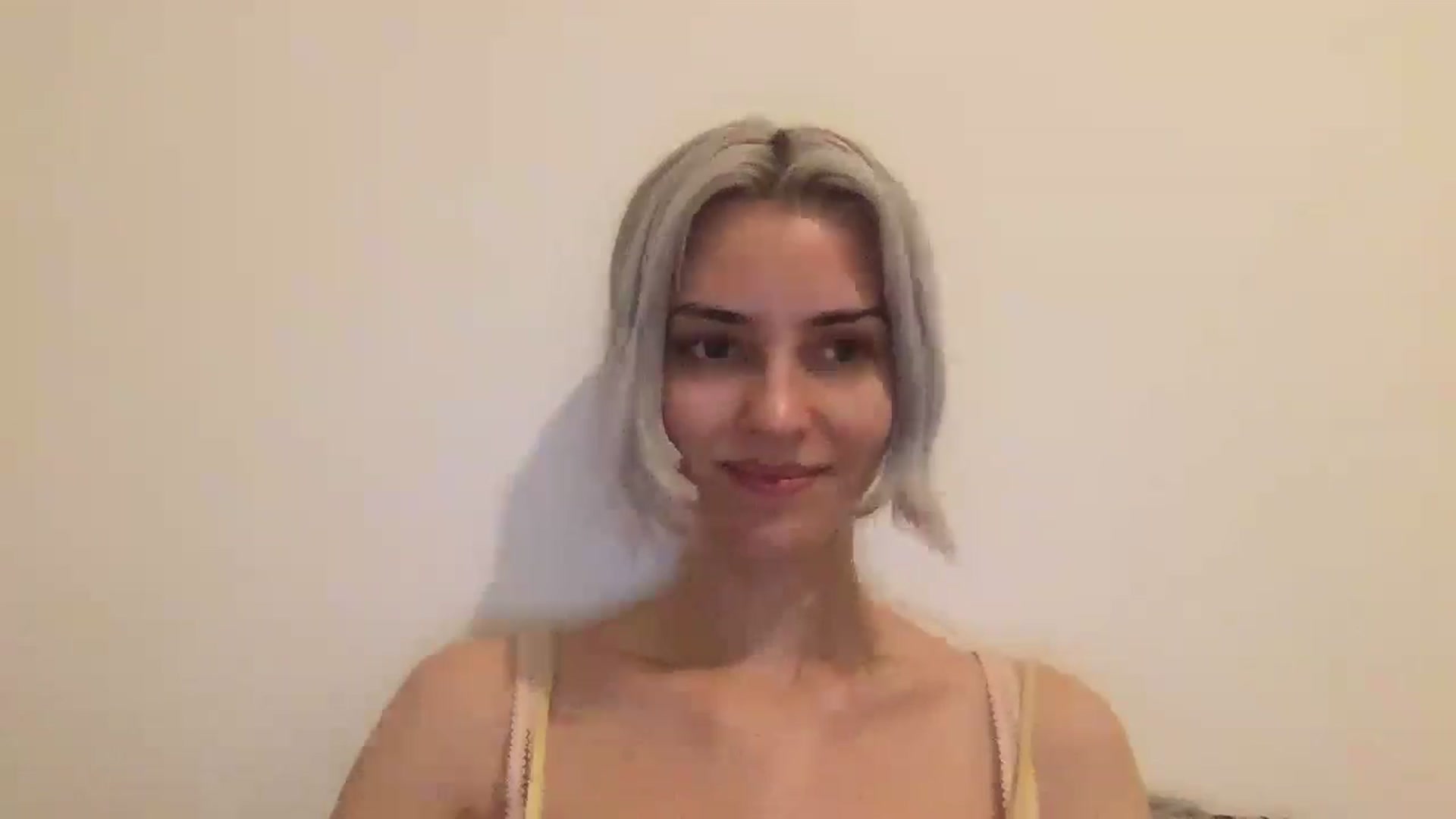 Gallery image thumbnail from LLuckyGirl's myfreecams stream on, 08/25/2024, 23:12 image 6 of 20