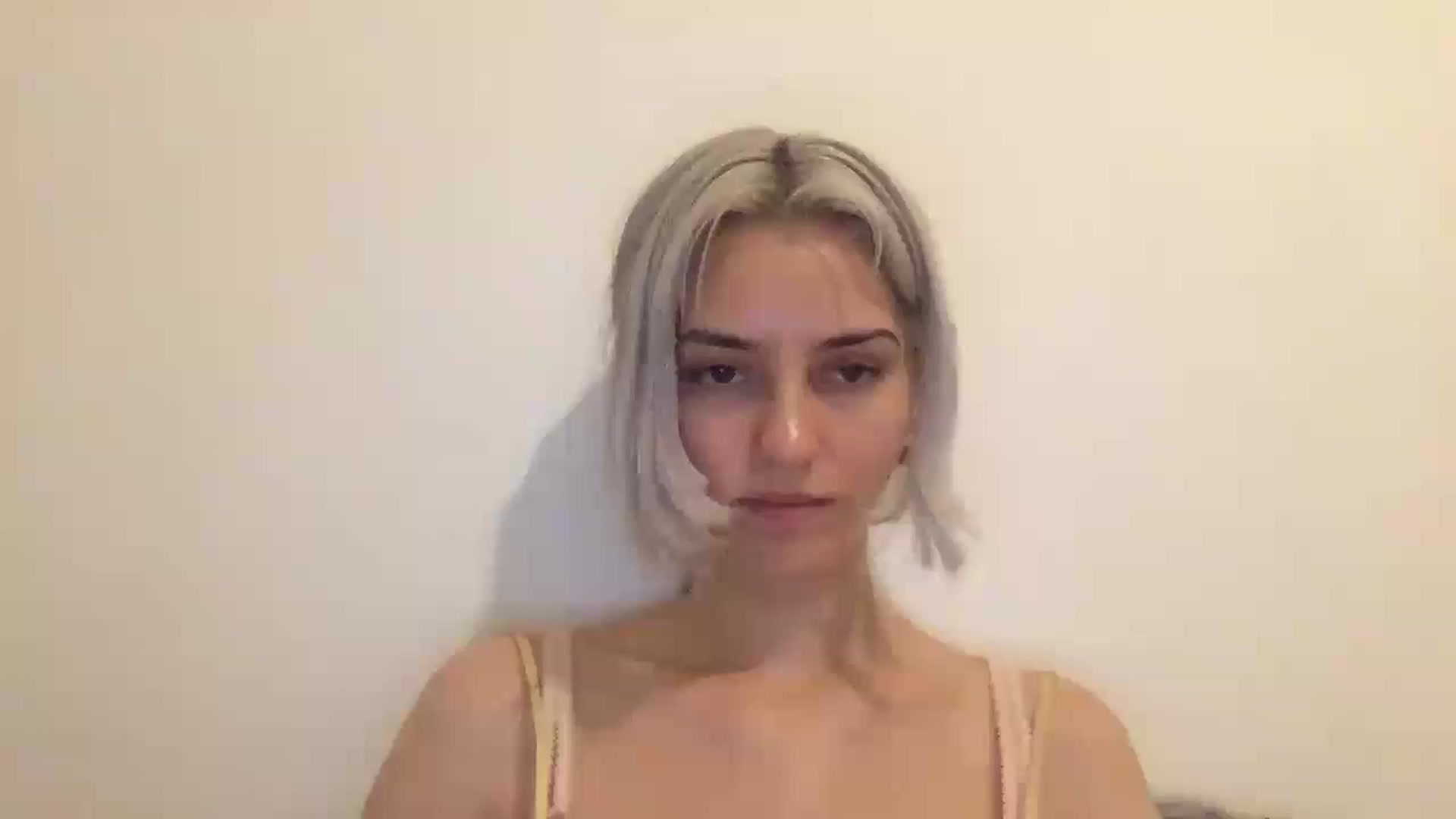Gallery image thumbnail from LLuckyGirl's myfreecams stream on, 08/25/2024, 23:55 image 15 of 20