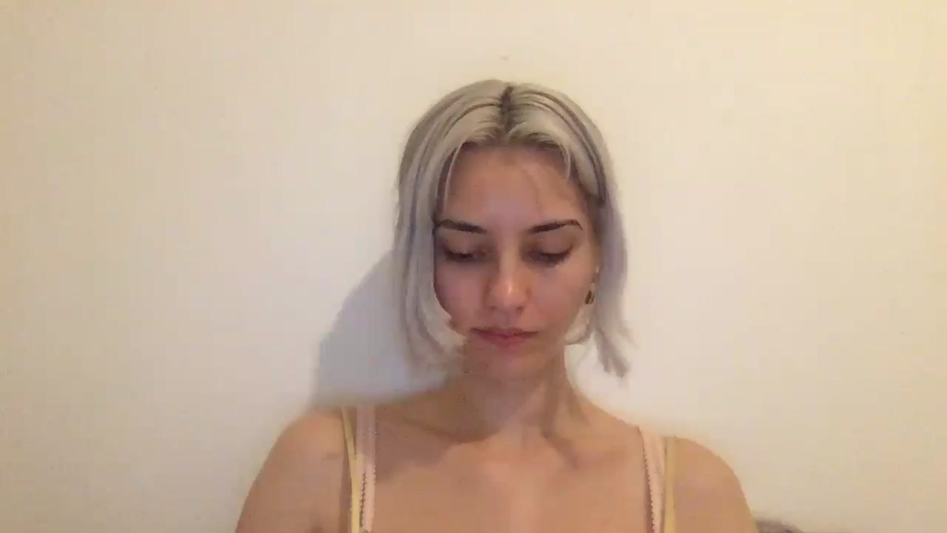 Gallery image thumbnail from LLuckyGirl's myfreecams stream on, 08/25/2024, 23:55 image 8 of 20