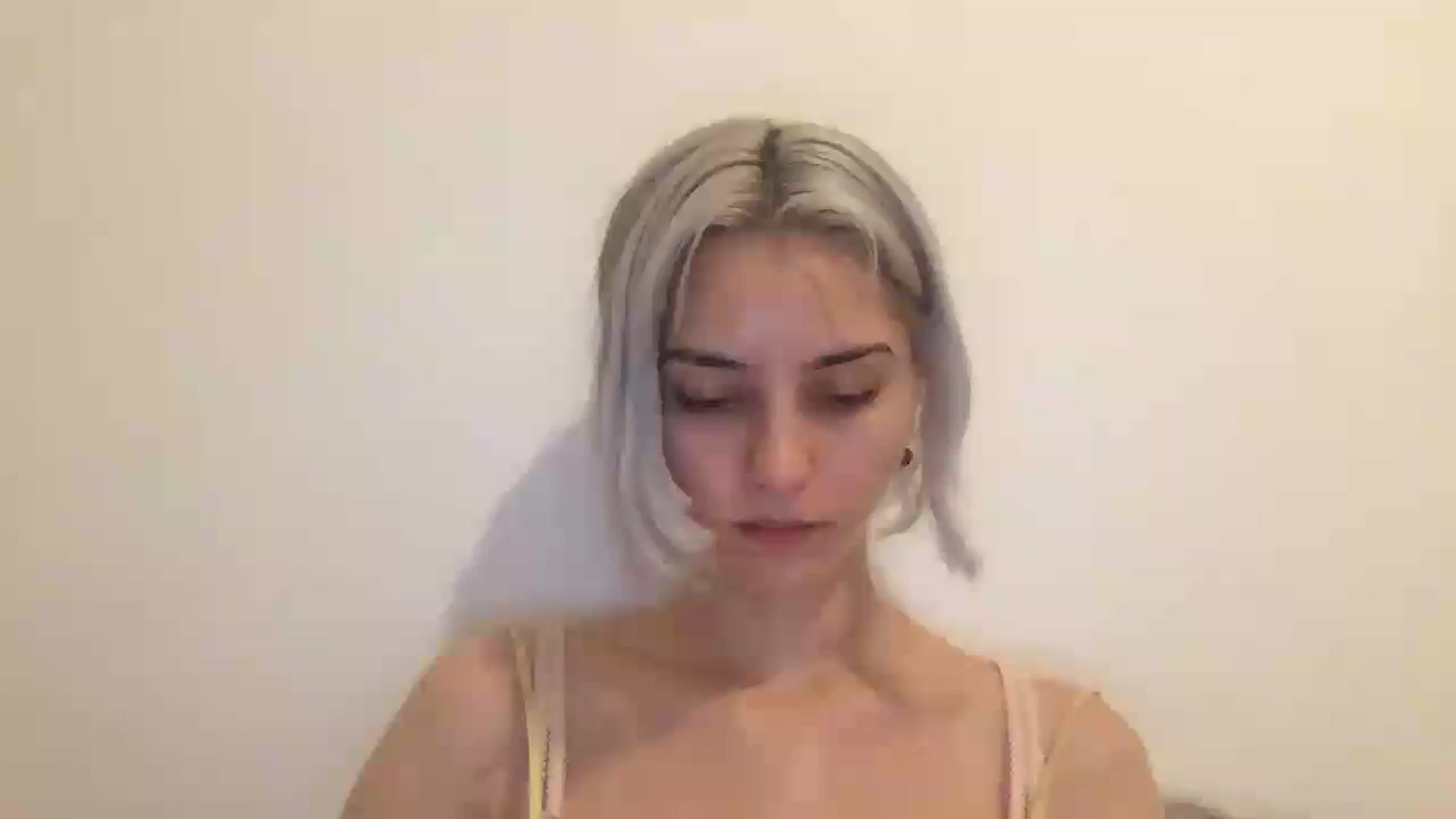 Gallery image thumbnail from LLuckyGirl's myfreecams stream on, 08/25/2024, 23:55 image 5 of 20
