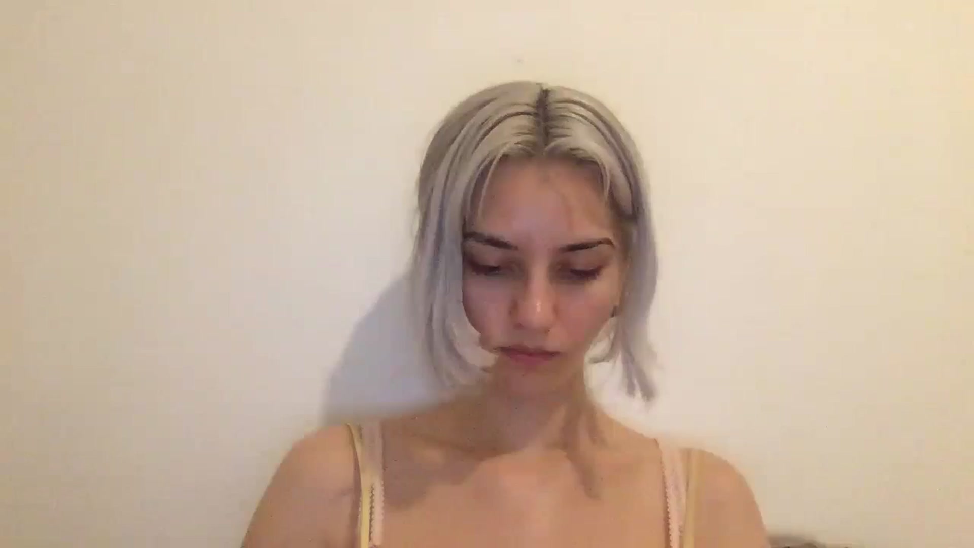 Gallery image thumbnail from LLuckyGirl's myfreecams stream on, 08/25/2024, 23:55 image 12 of 20