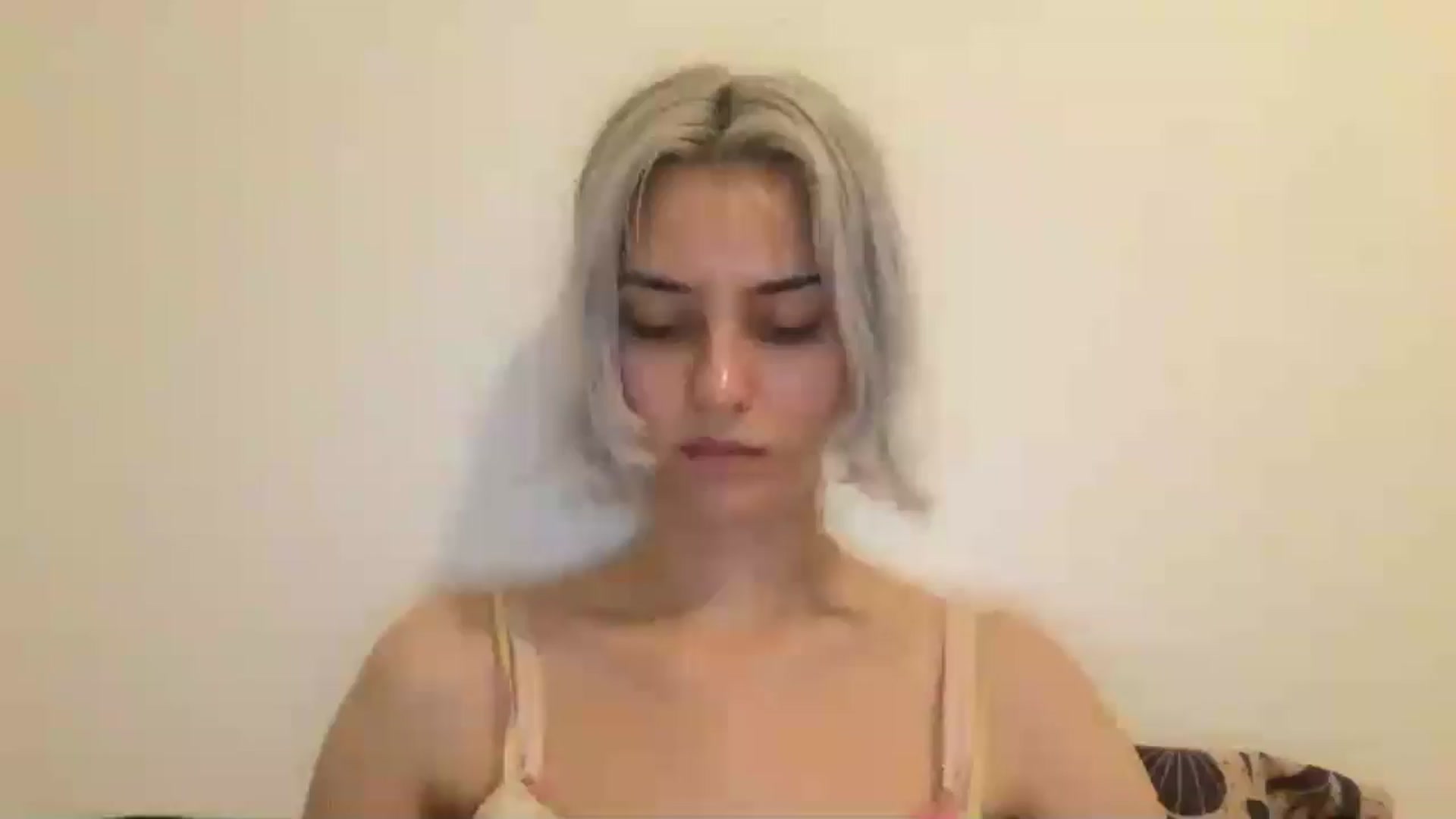 Gallery image thumbnail from LLuckyGirl's myfreecams stream on, 08/26/2024, 24:37 image 20 of 20