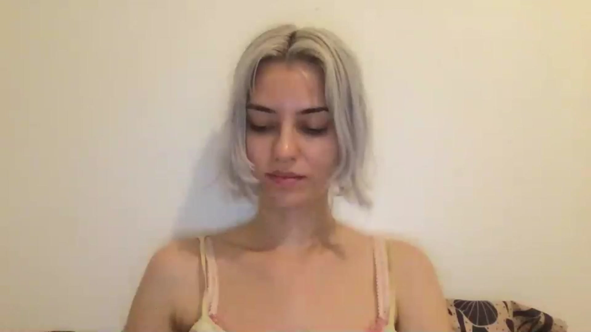 Gallery image thumbnail from LLuckyGirl's myfreecams stream on, 08/26/2024, 24:37 image 18 of 20