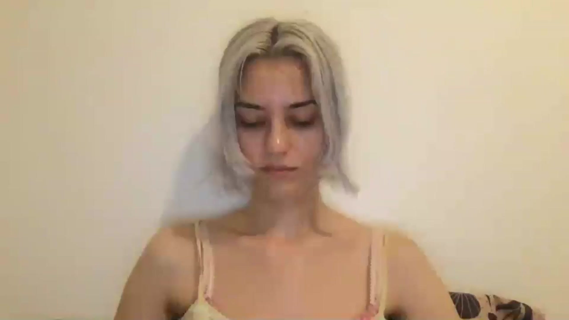 Gallery image thumbnail from LLuckyGirl's myfreecams stream on, 08/26/2024, 24:37 image 7 of 20