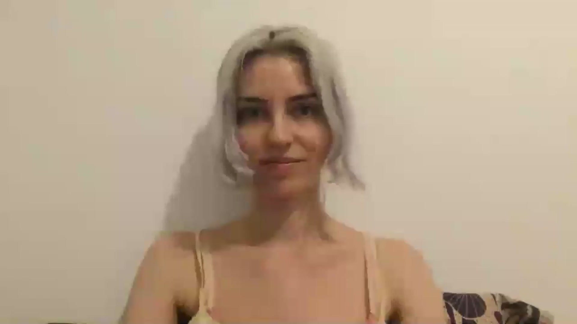 Gallery image thumbnail from LLuckyGirl's myfreecams stream on, 08/26/2024, 24:37 image 17 of 20