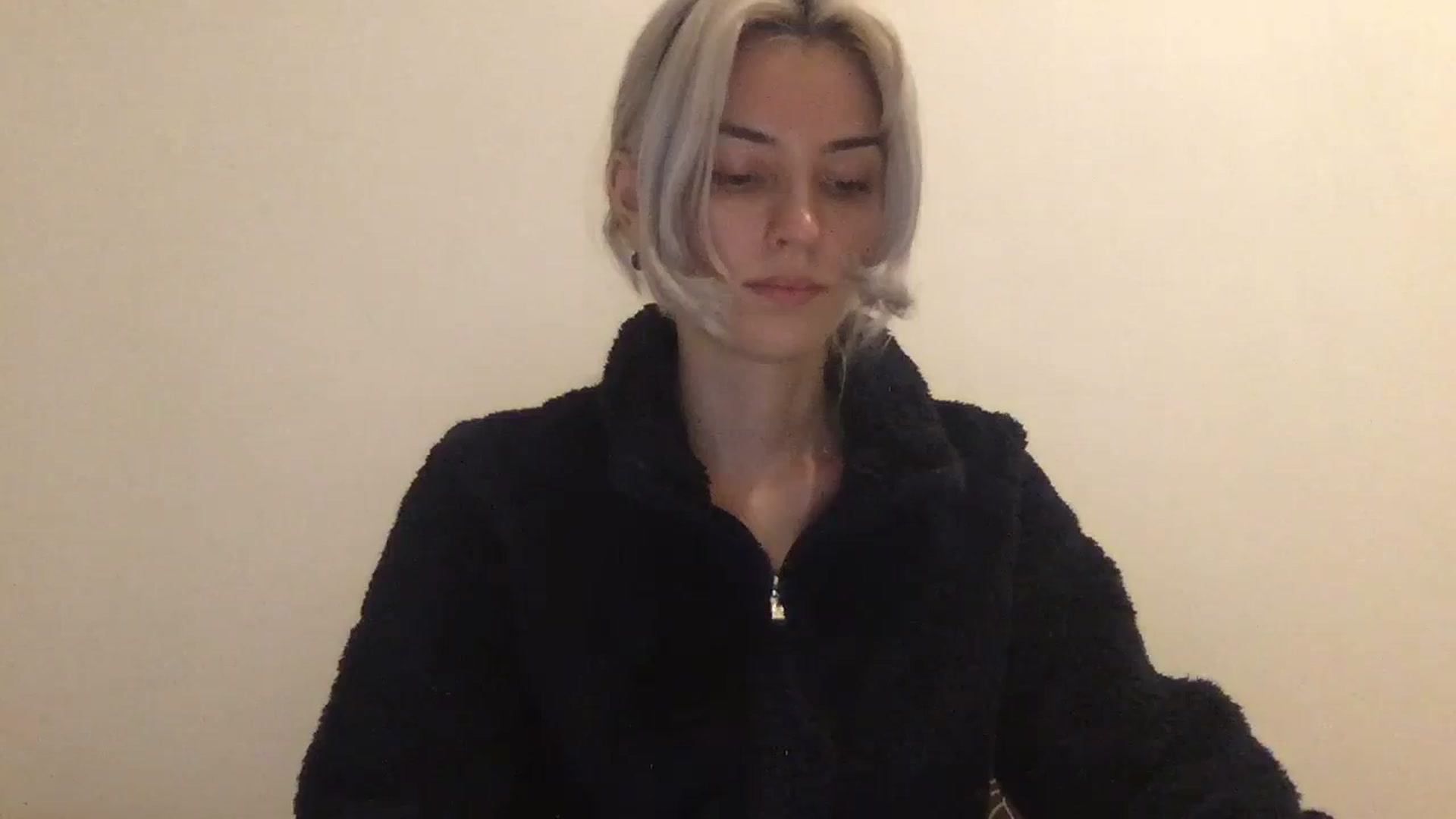 Gallery image thumbnail from LLuckyGirl's myfreecams stream on, 09/13/2024, 02:37 image 13 of 20