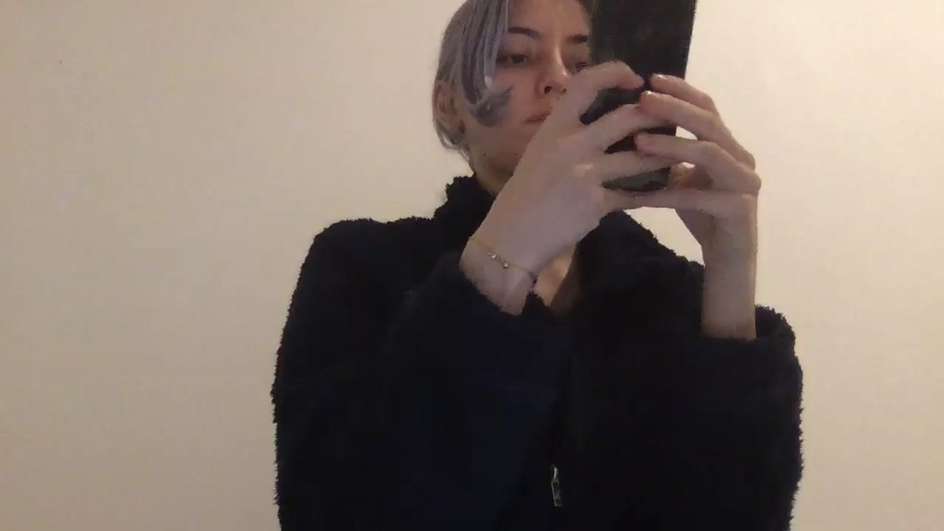 Gallery image thumbnail from LLuckyGirl's myfreecams stream on, 04/15/2025, 23:24 image 20 of 20