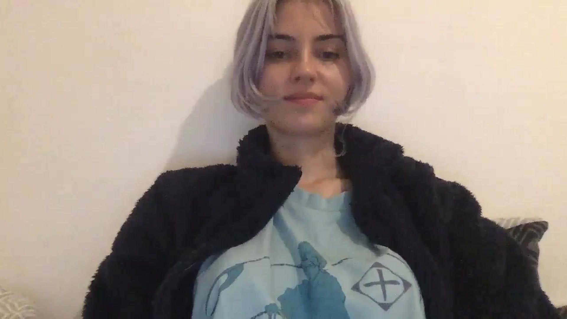 Gallery image thumbnail from LLuckyGirl's myfreecams stream on, 05/01/2025, 01:48 image 17 of 20