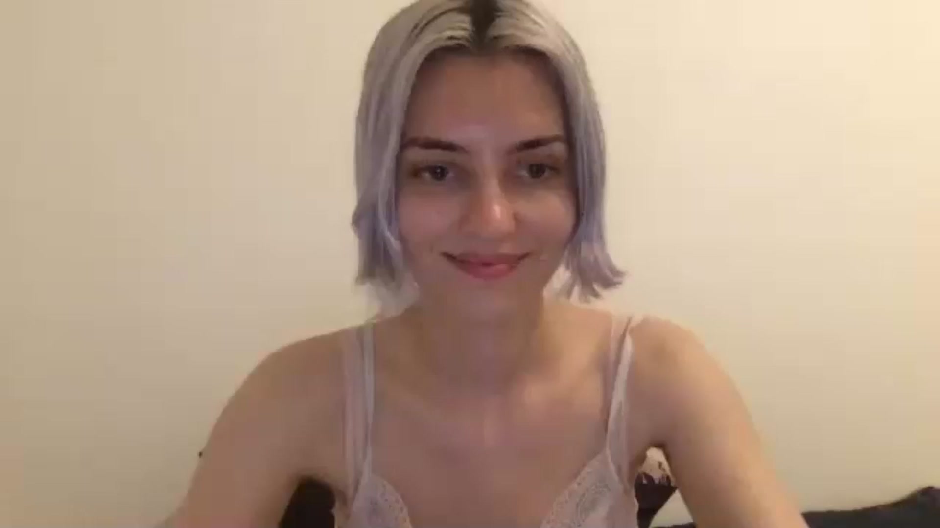 Gallery image thumbnail from LLuckyGirl's myfreecams stream on, 06/22/2025, 03:38 image 17 of 20